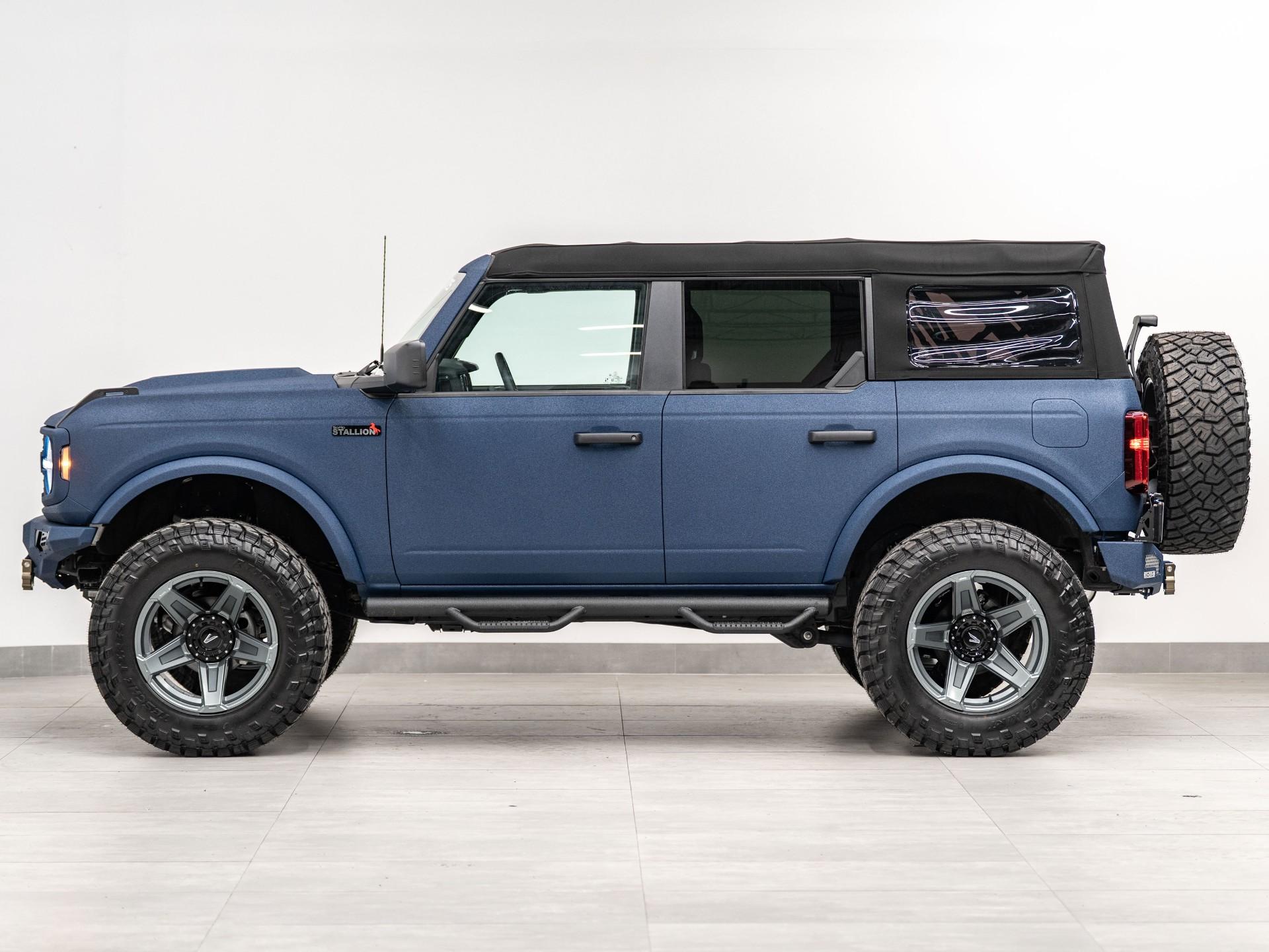 2025 FORD BRONCO 4X4 in Navy, photo 10 of 60