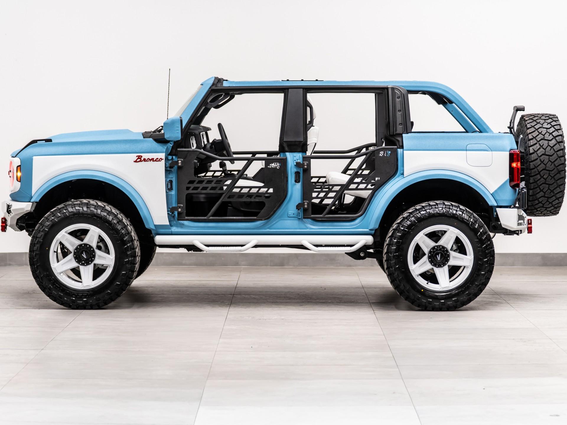 2026 FORD BRONCO 4X4 in Baby Blue, photo 15 of 55