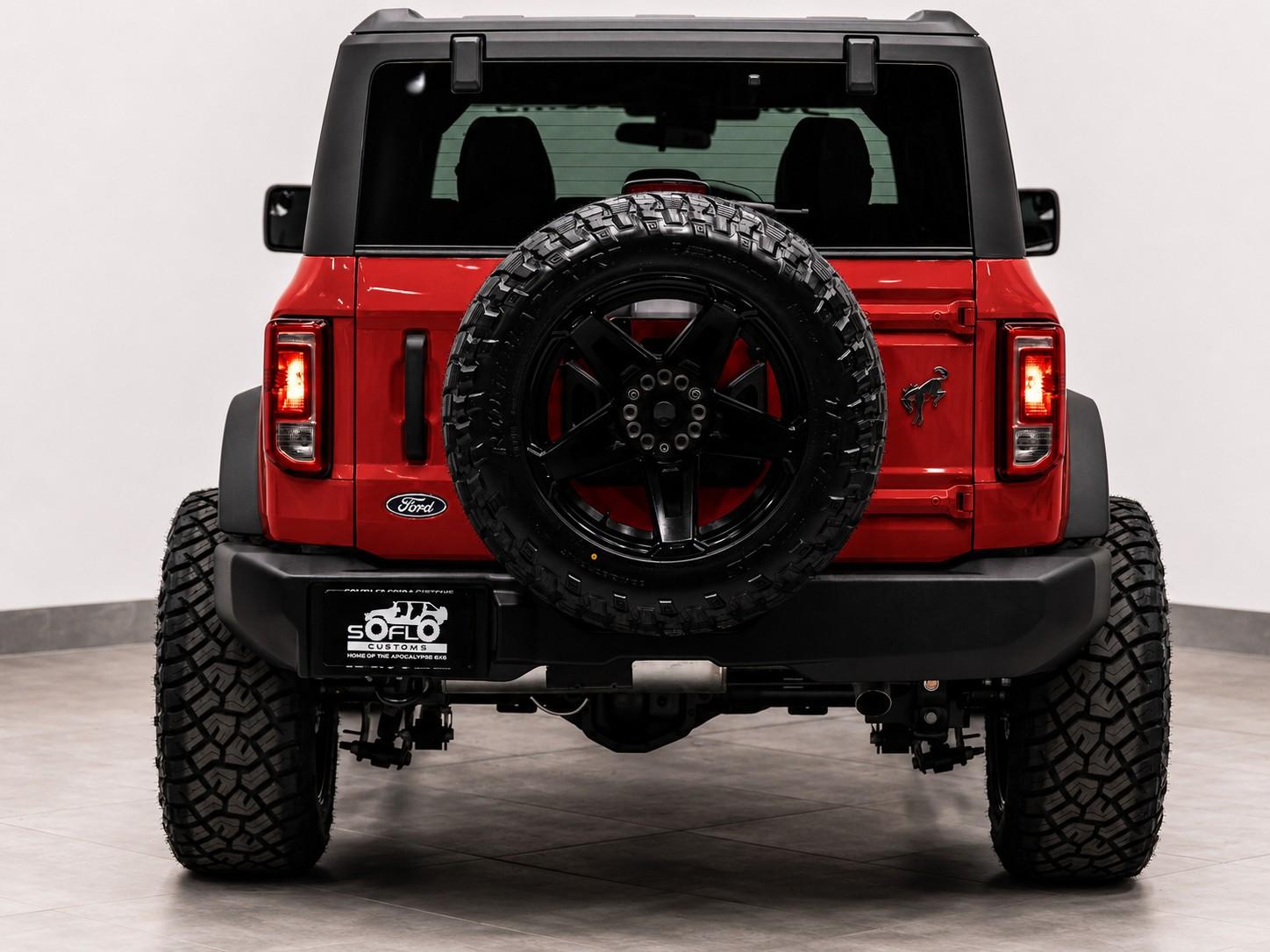 2024 FORD BRONCO 4X4 in Hot Pepper Red Metallic Tinted Clearcoat, photo 9 of 20