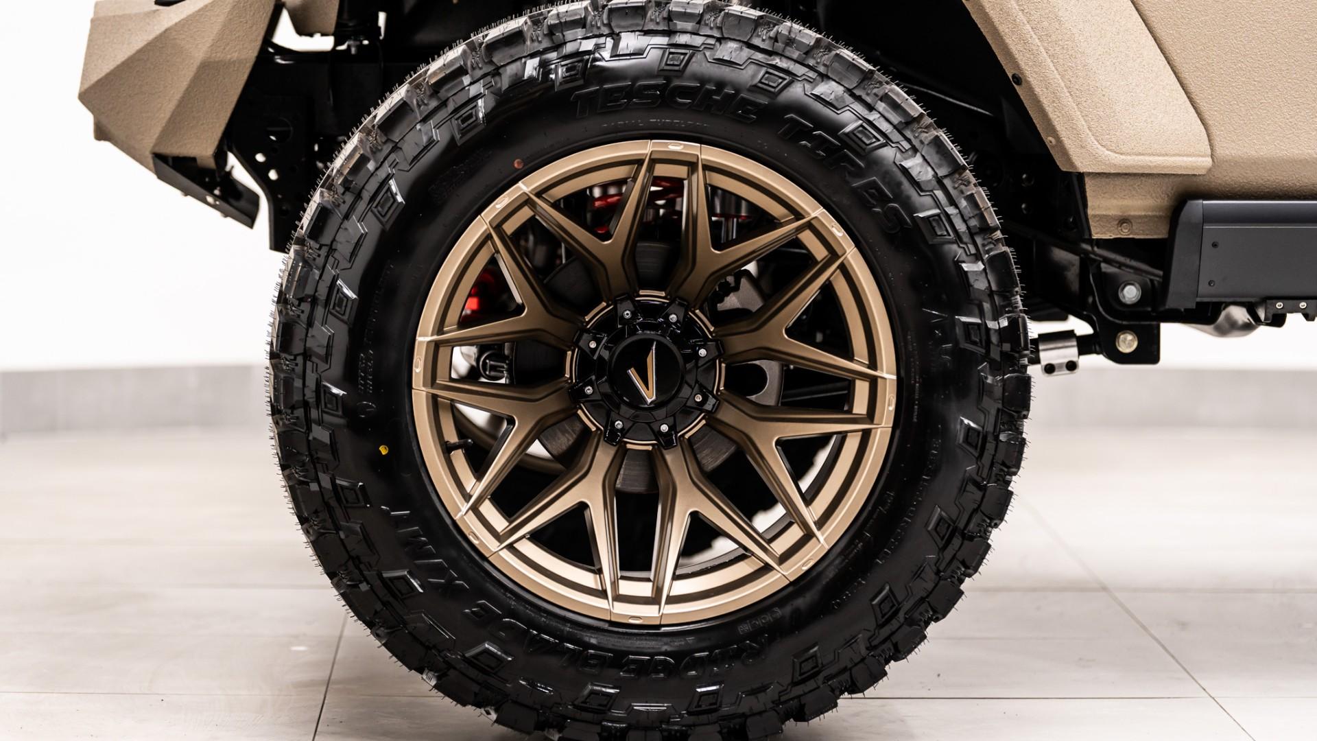 2026 JEEP GLADIATOR 4X4 in Tan, photo 19 of 60