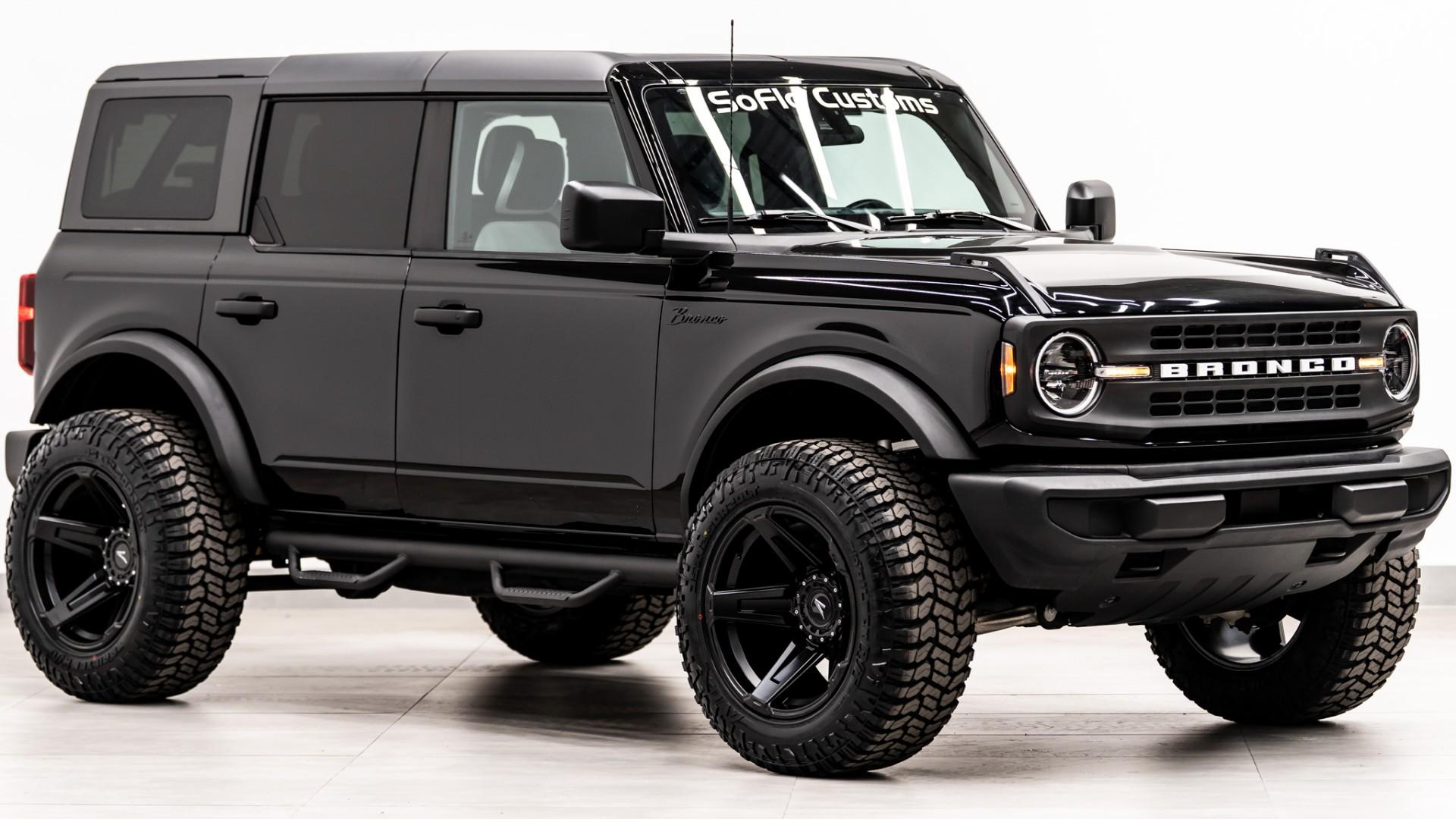 2025 FORD BRONCO 4X4 in Black, photo 5 of 50