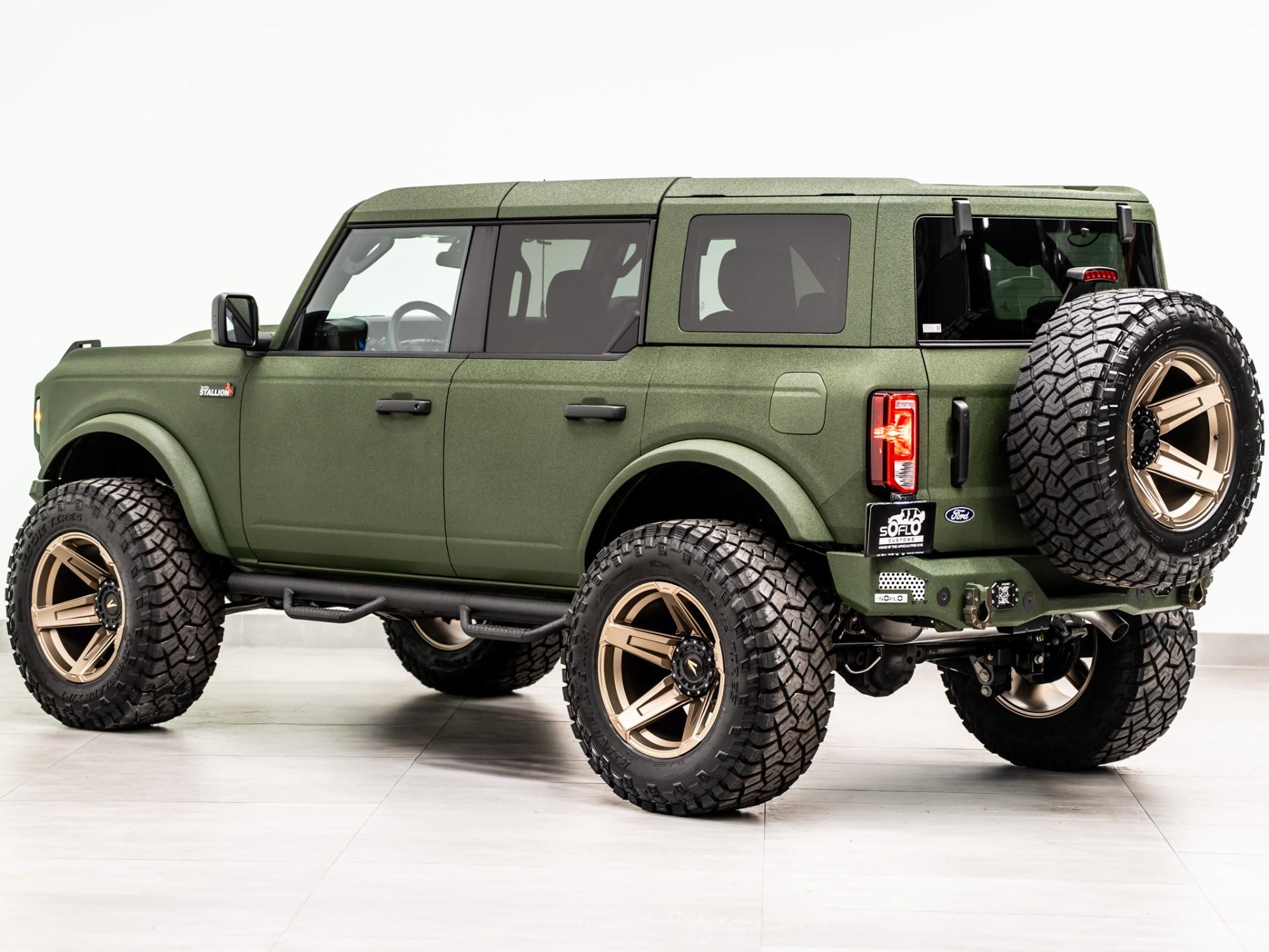 2025 FORD BRONCO 4X4 in Green, photo 17 of 49