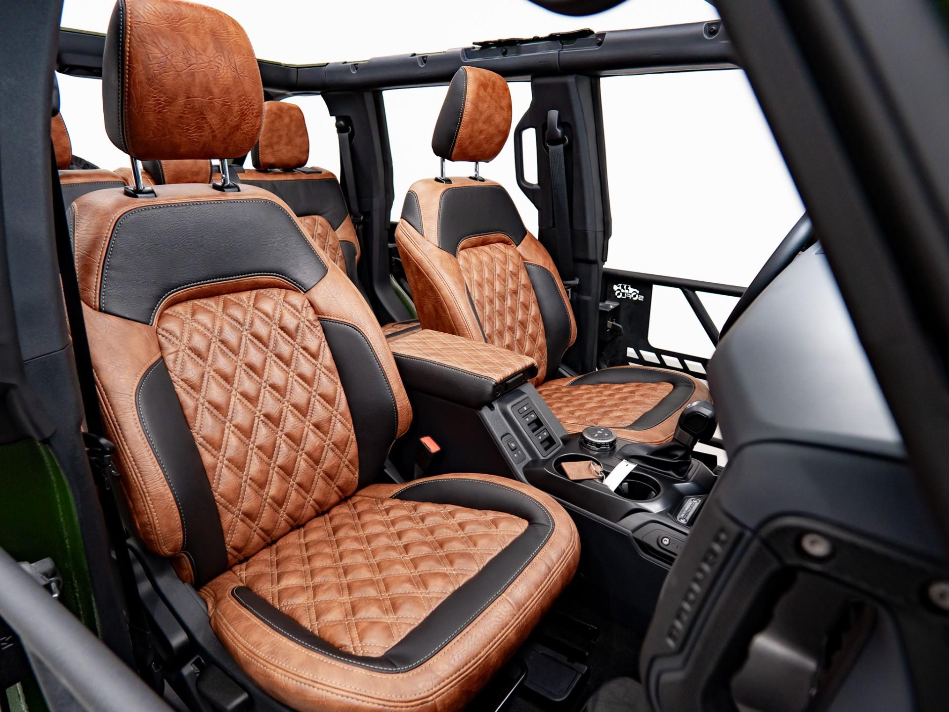 2025 FORD BRONCO 4X4 in Green, photo 28 of 49