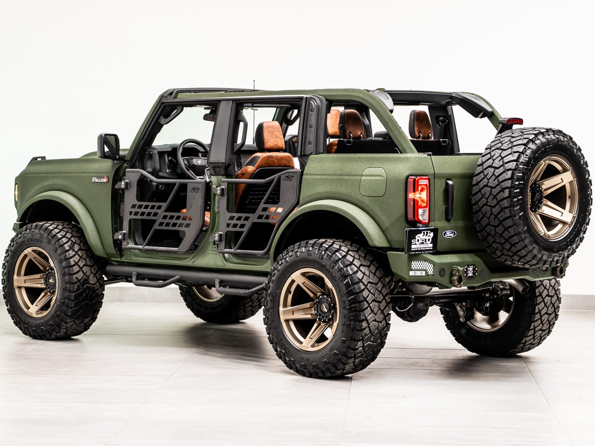 2025 FORD BRONCO 4X4 in Green, photo 22 of 49