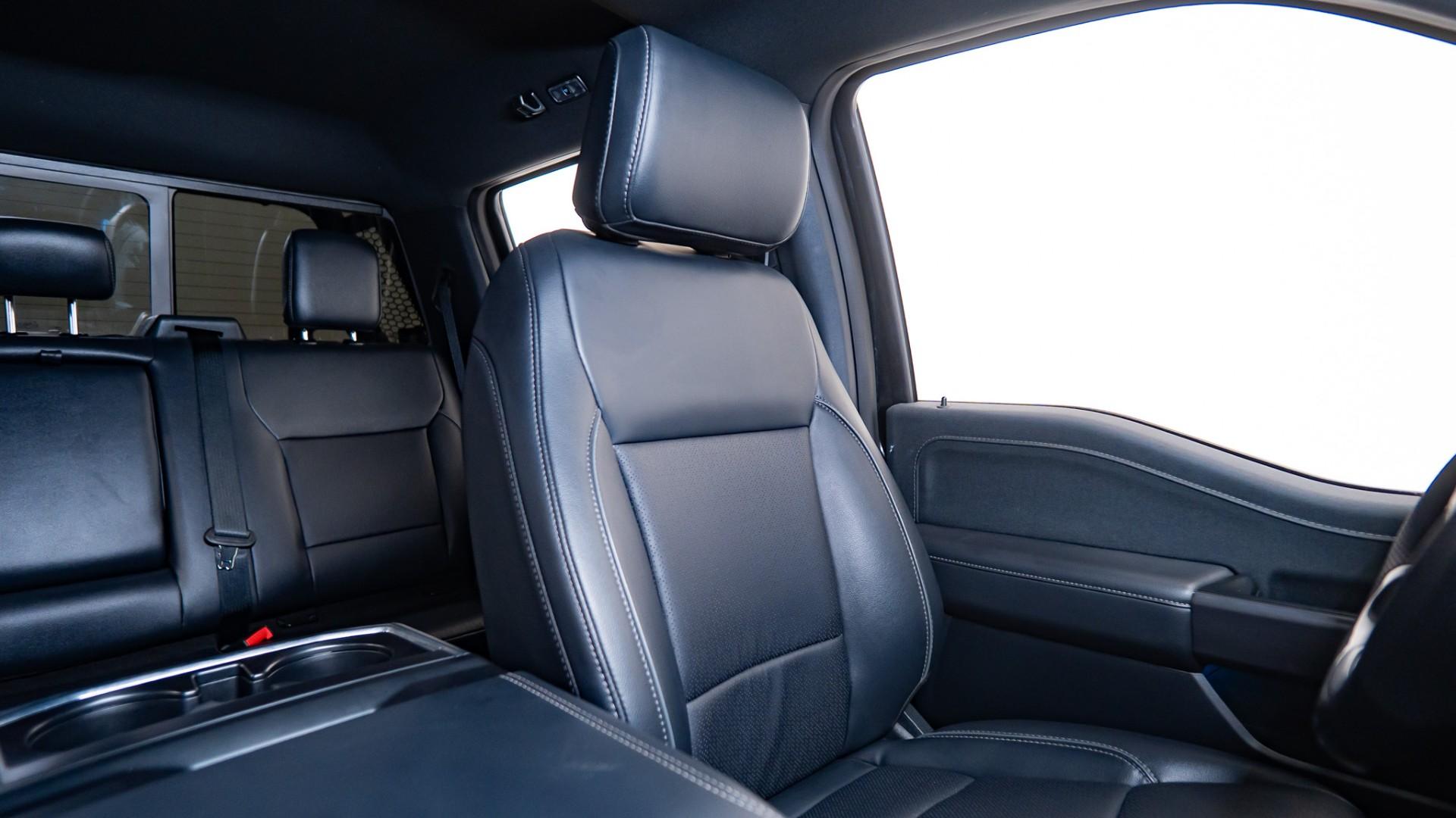 2025 FORD F-150 4X4 LARIAT in Agate Black Metallic, photo 23 of 33