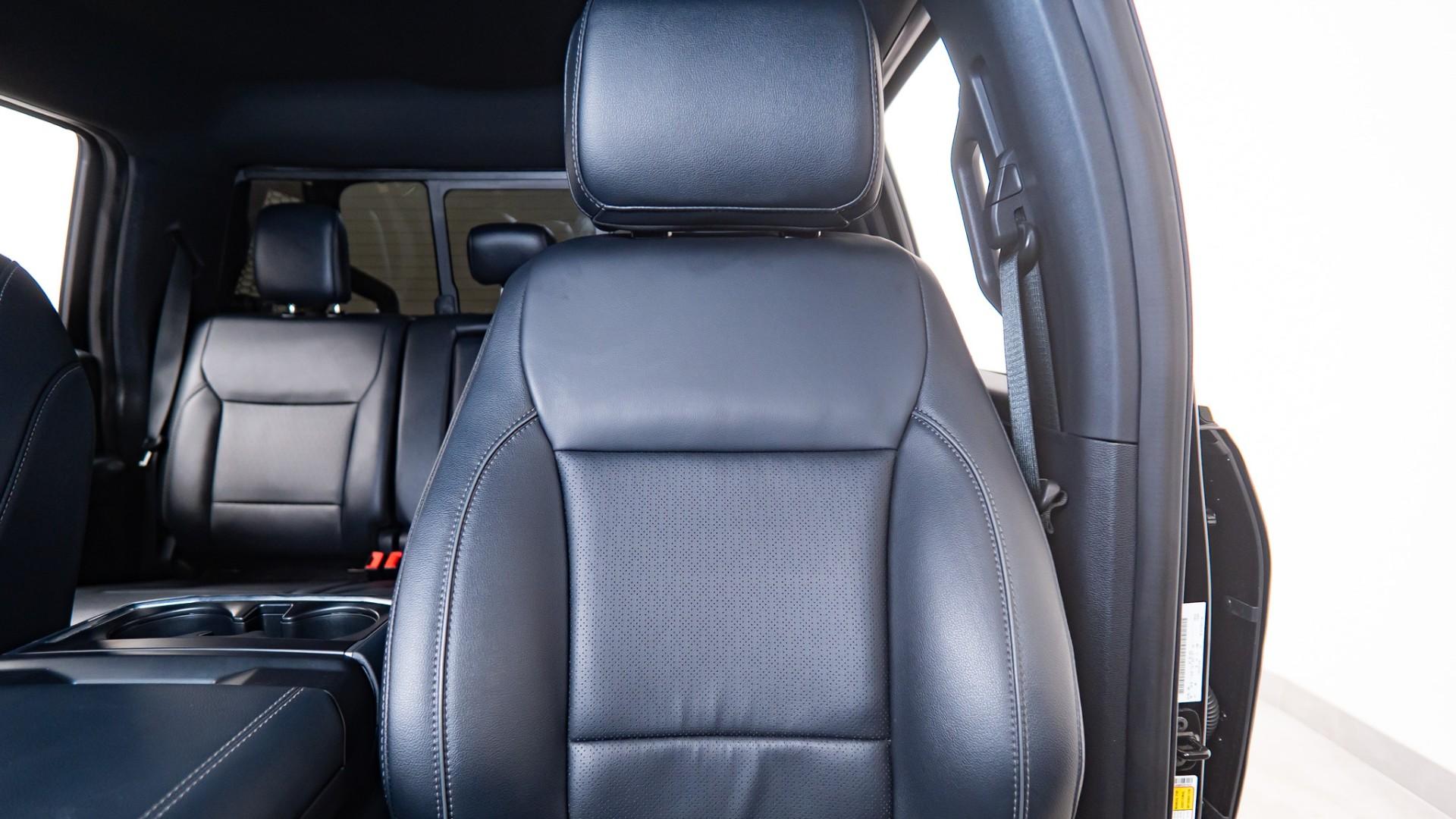2025 FORD F-150 4X4 LARIAT in Agate Black Metallic, photo 28 of 37