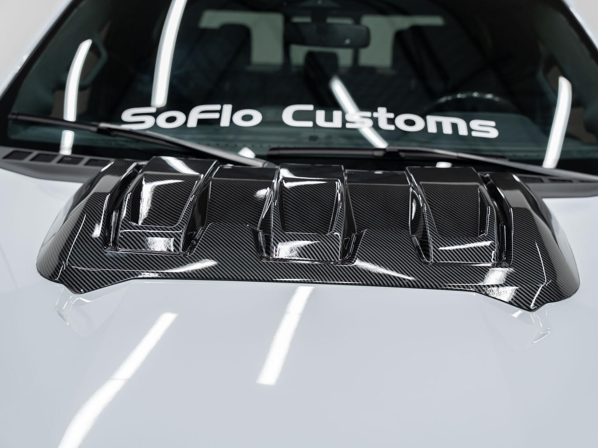 2025 FORD F-150 4X4 LARIAT in Space White Metallic, photo 9 of 58