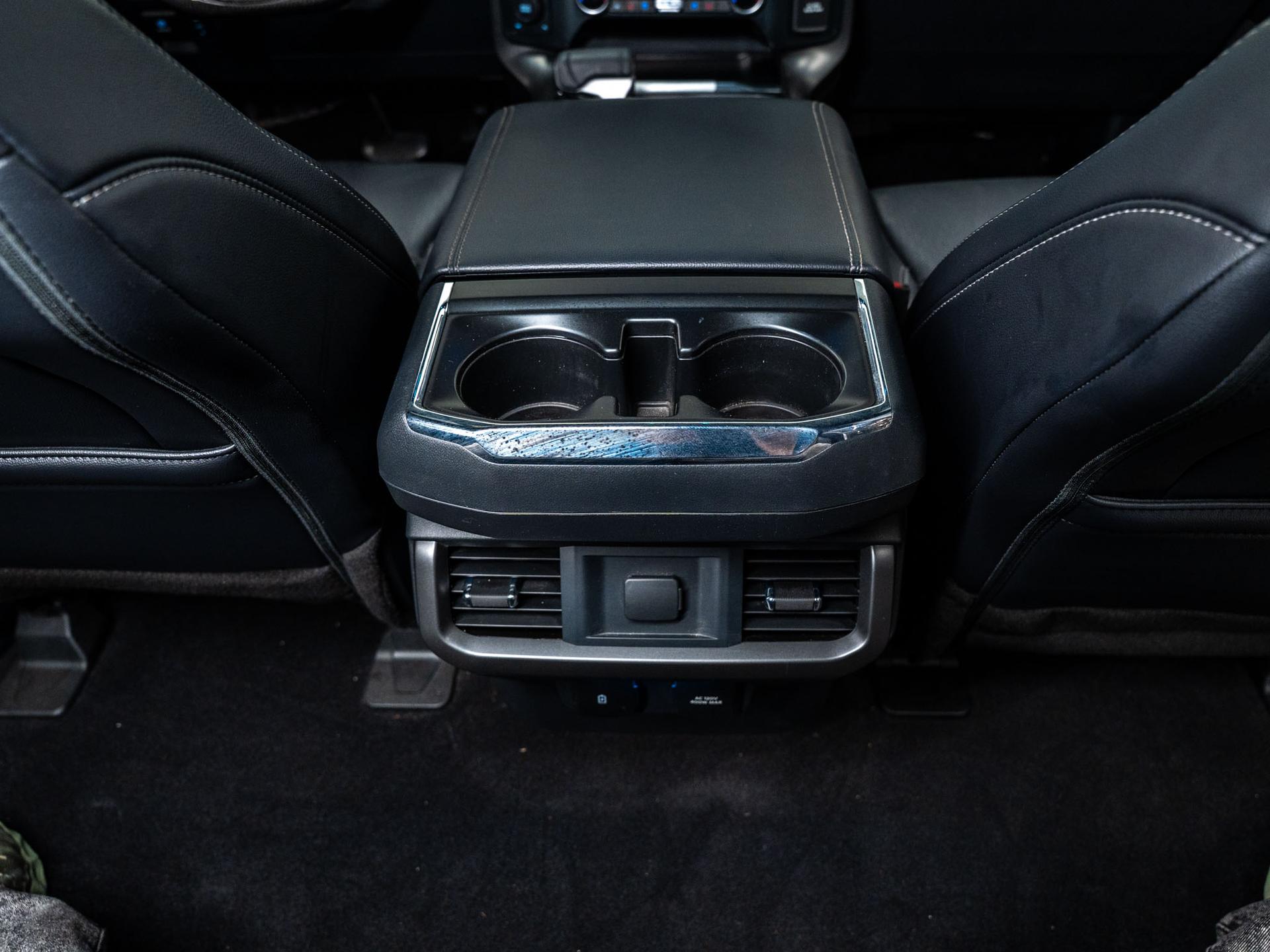 2025 FORD F-150 4X4 LARIAT in Space White Metallic, photo 32 of 58