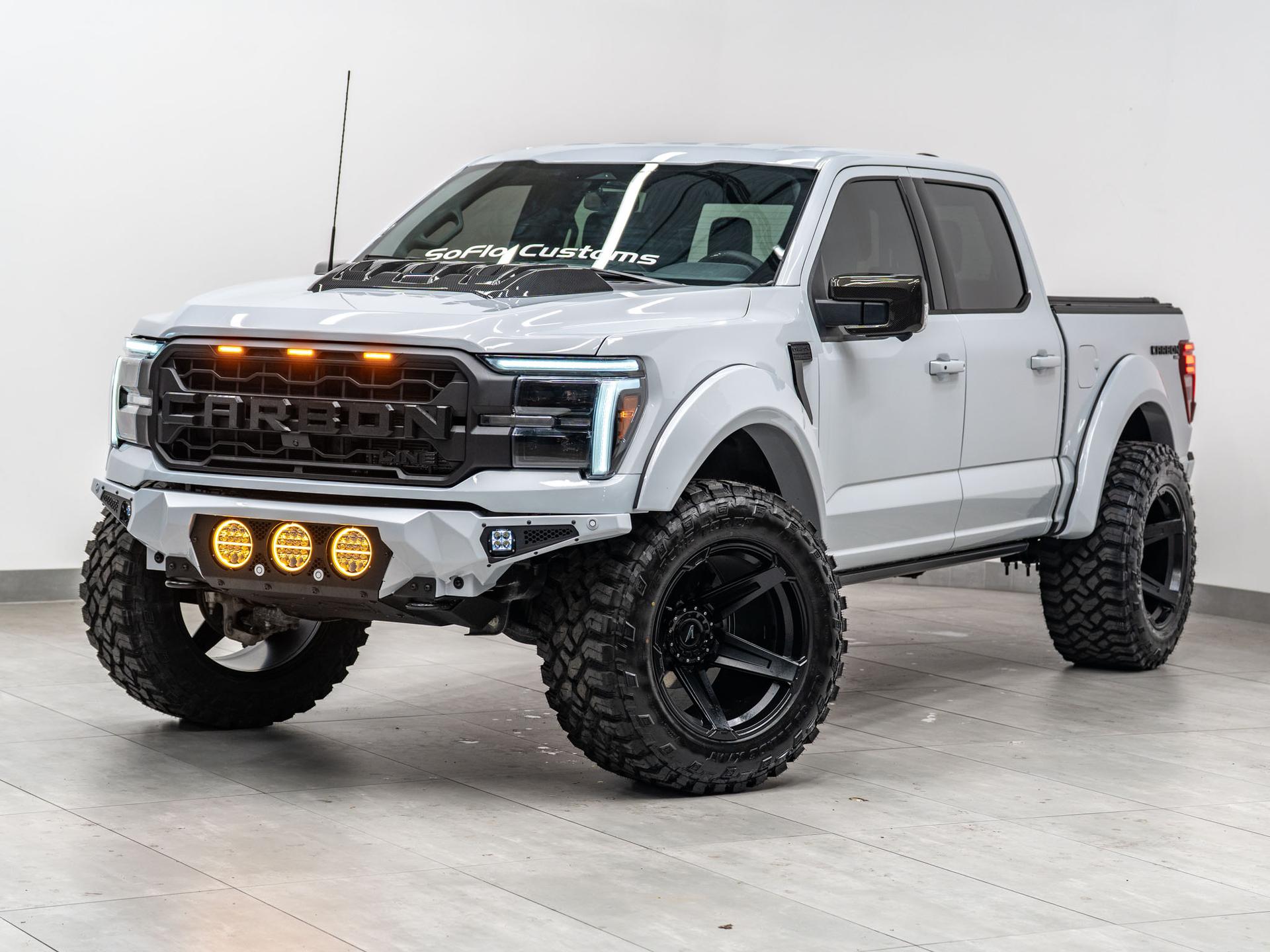 2025 FORD F-150 4X4 LARIAT in Space White Metallic, photo 5 of 58