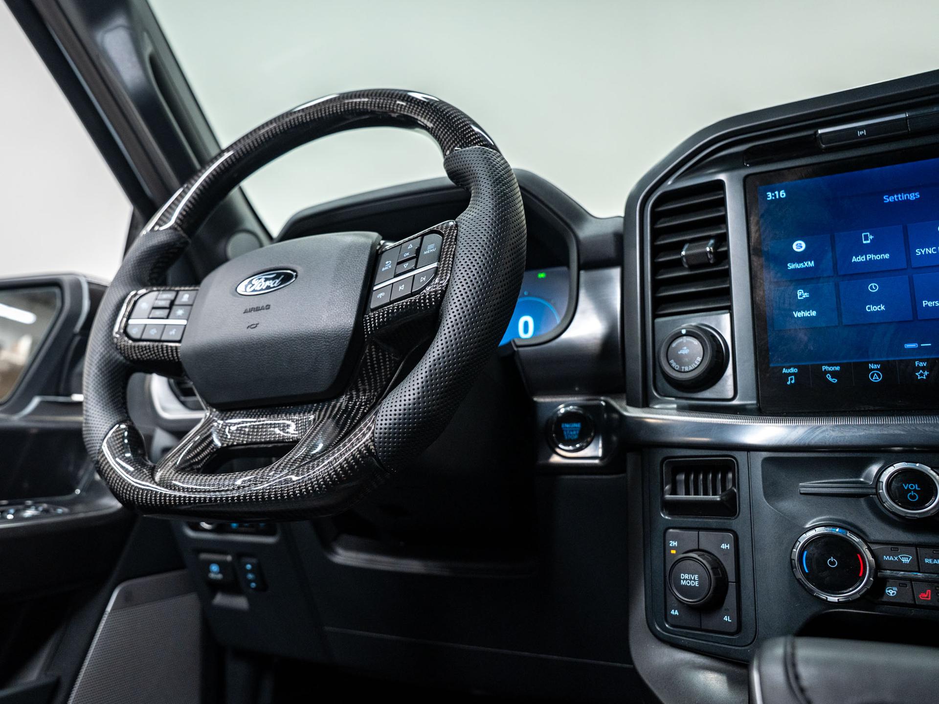 2025 FORD F-150 4X4 LARIAT in Space White Metallic, photo 38 of 58