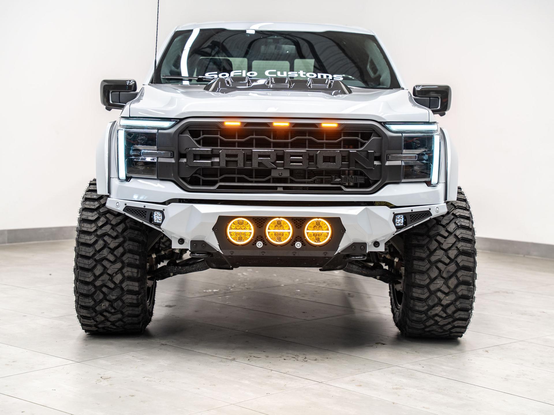 2025 FORD F-150 4X4 LARIAT in Space White Metallic, photo 7 of 58