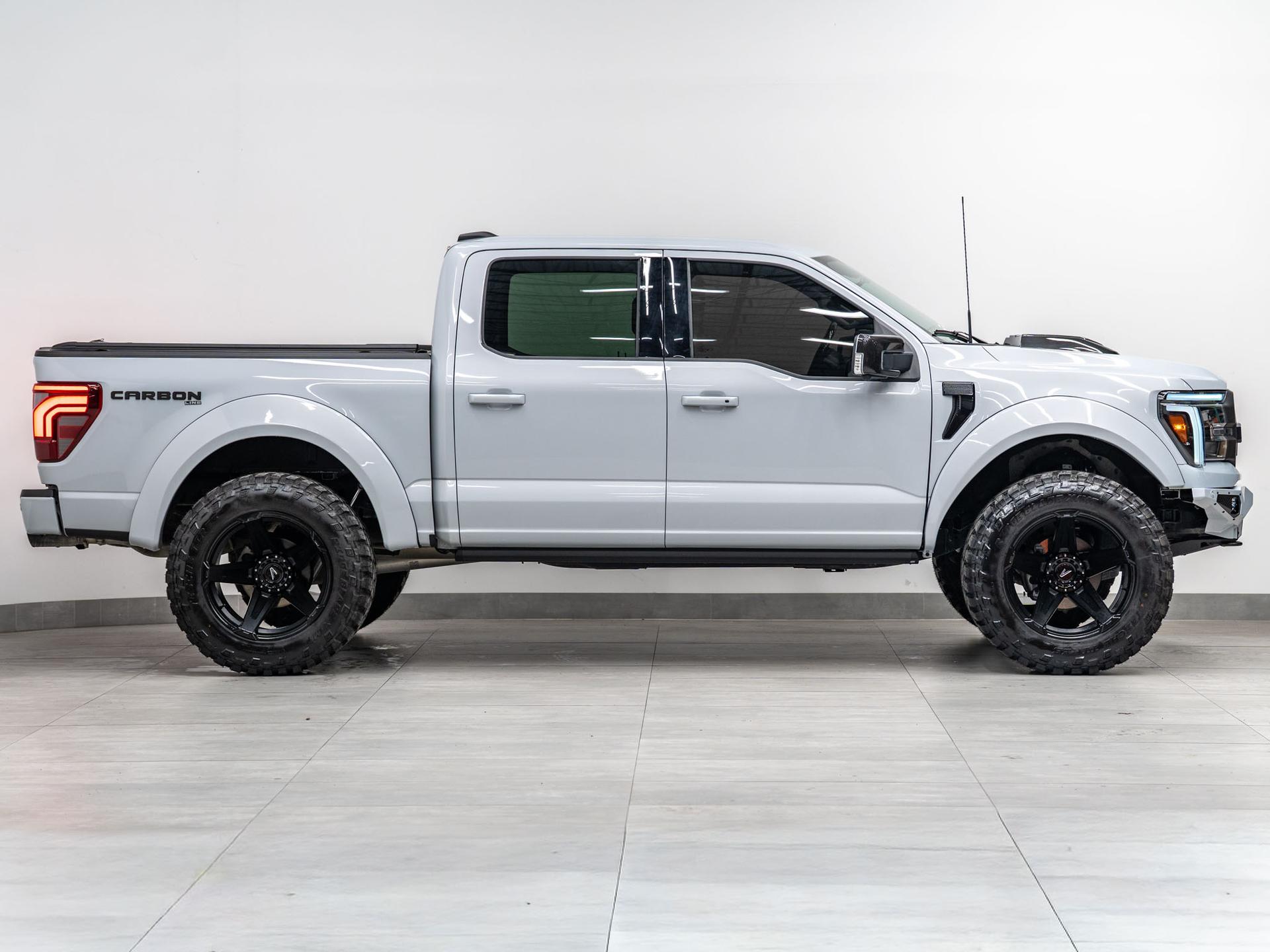 2025 FORD F-150 4X4 LARIAT in Space White Metallic, photo 13 of 58