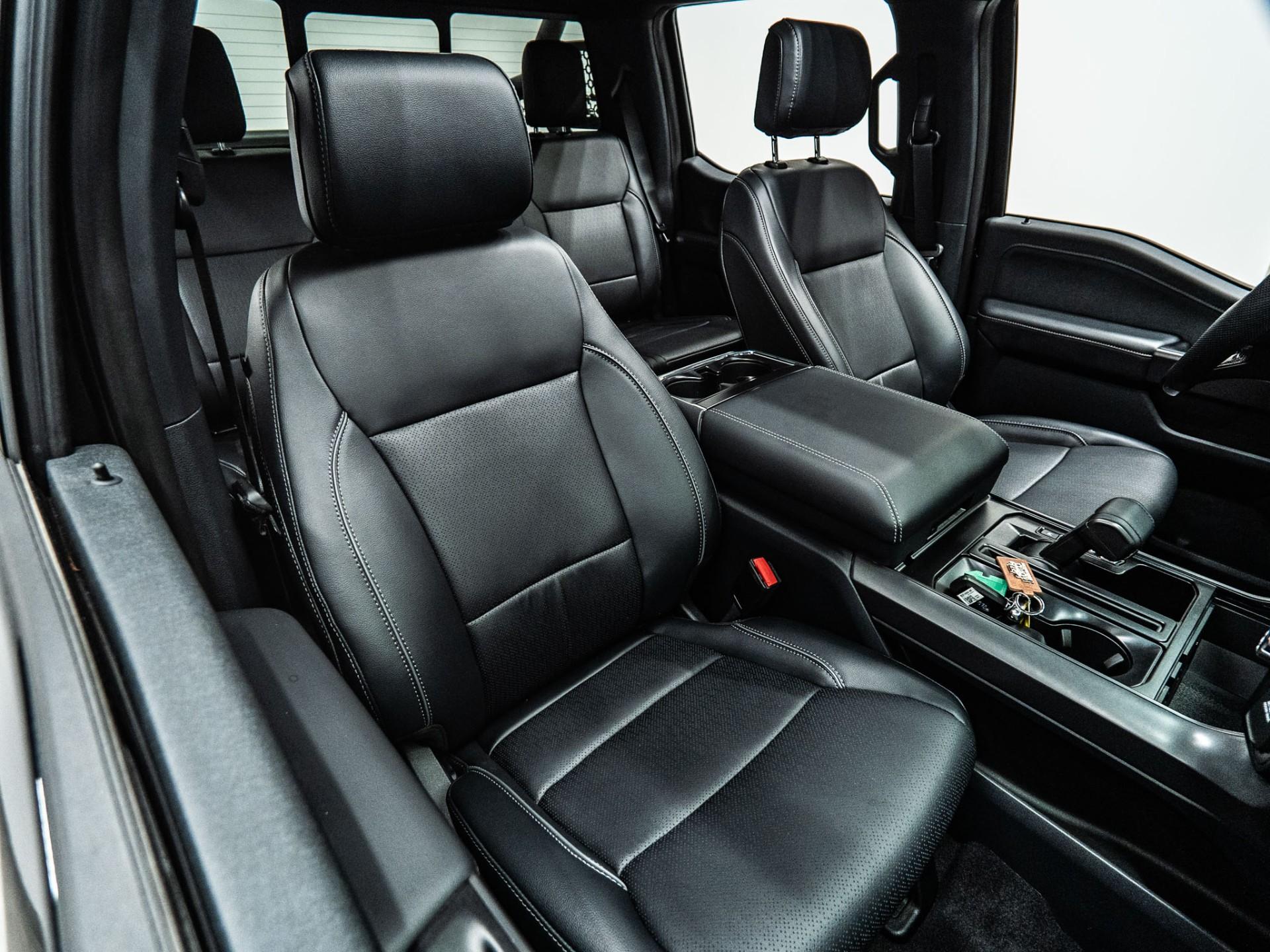 2026 FORD F-150 4X4 LARIAT in Agate Black Metallic, photo 35 of 60
