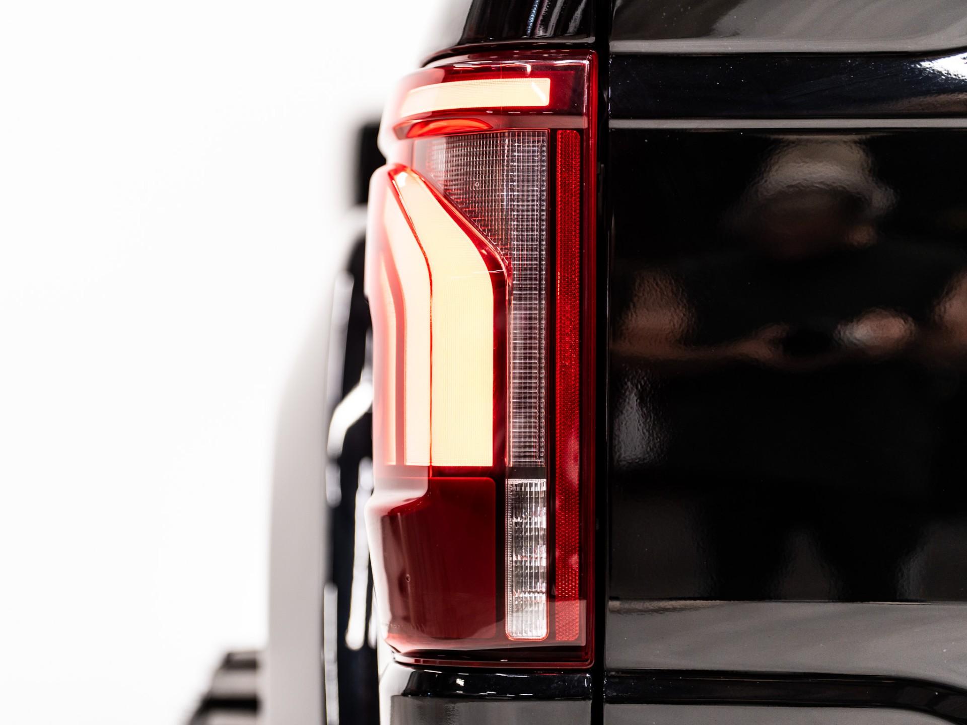 2026 FORD F-150 4X4 LARIAT in Agate Black Metallic, photo 16 of 53