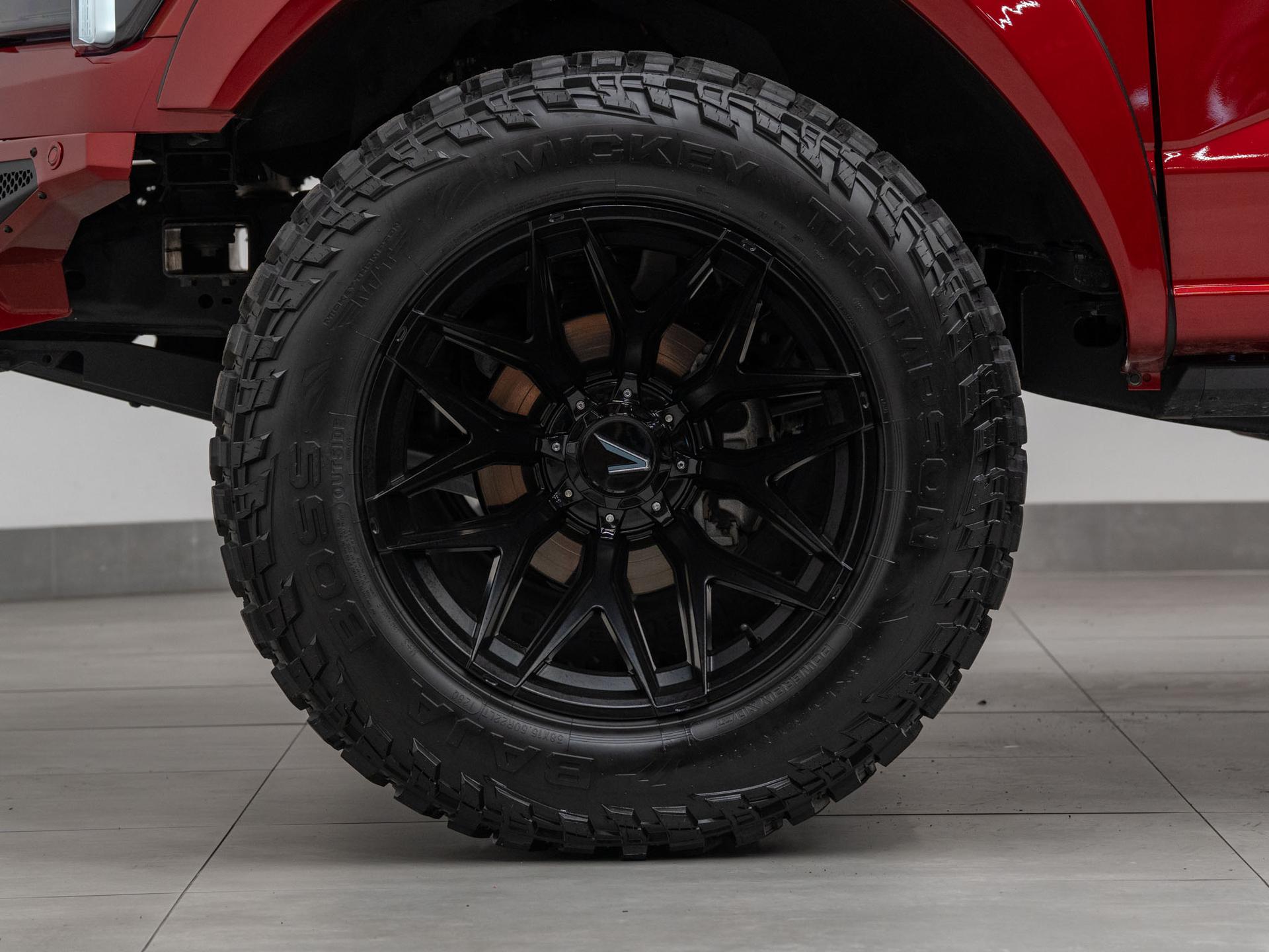 2024 FORD F-150 4X4 LARIAT in Rapid Red Metallic Tinted Clearcoat, photo 17 of 58
