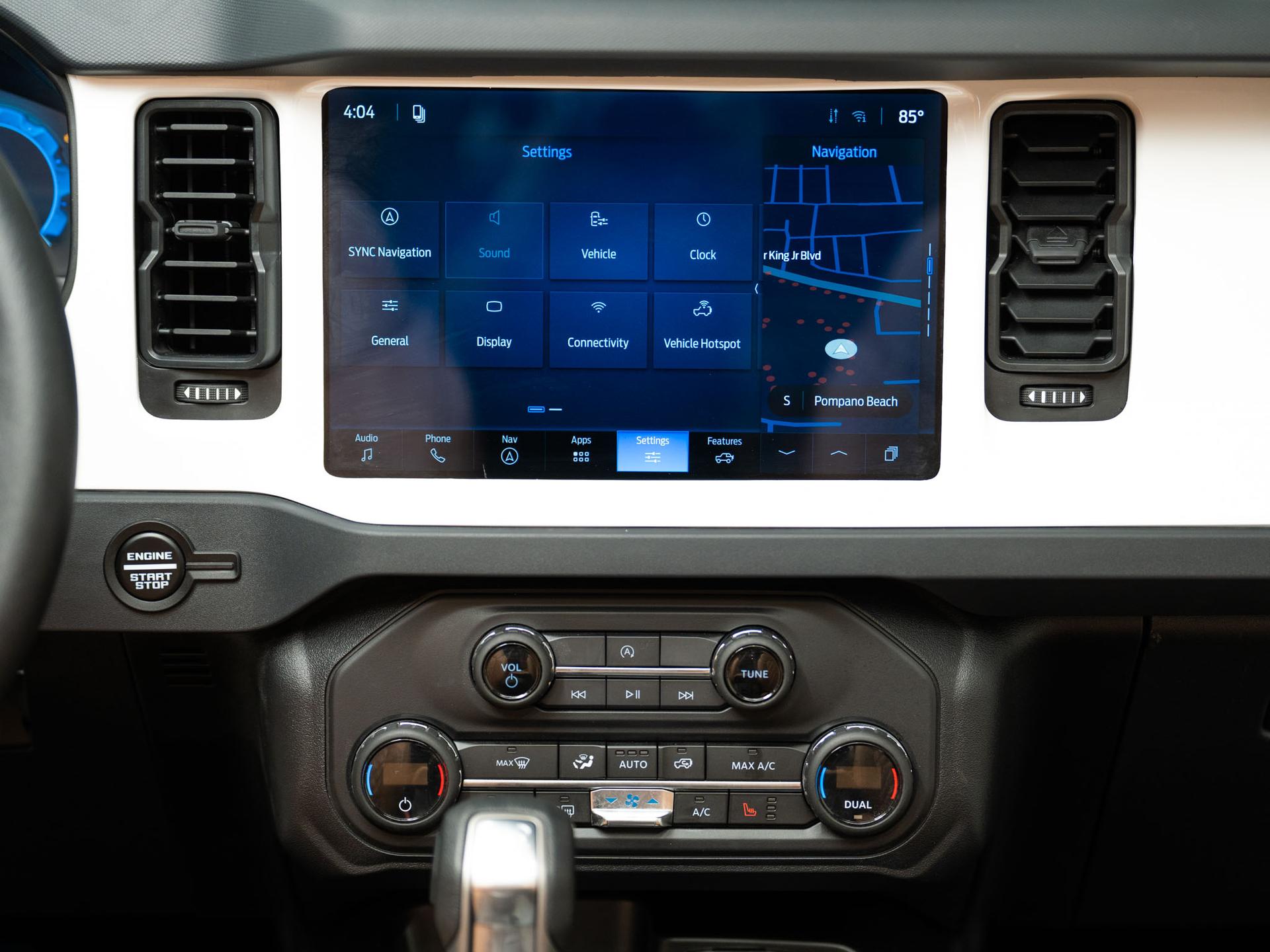 2026 FORD BRONCO 4X4 in Green, photo 40 of 55