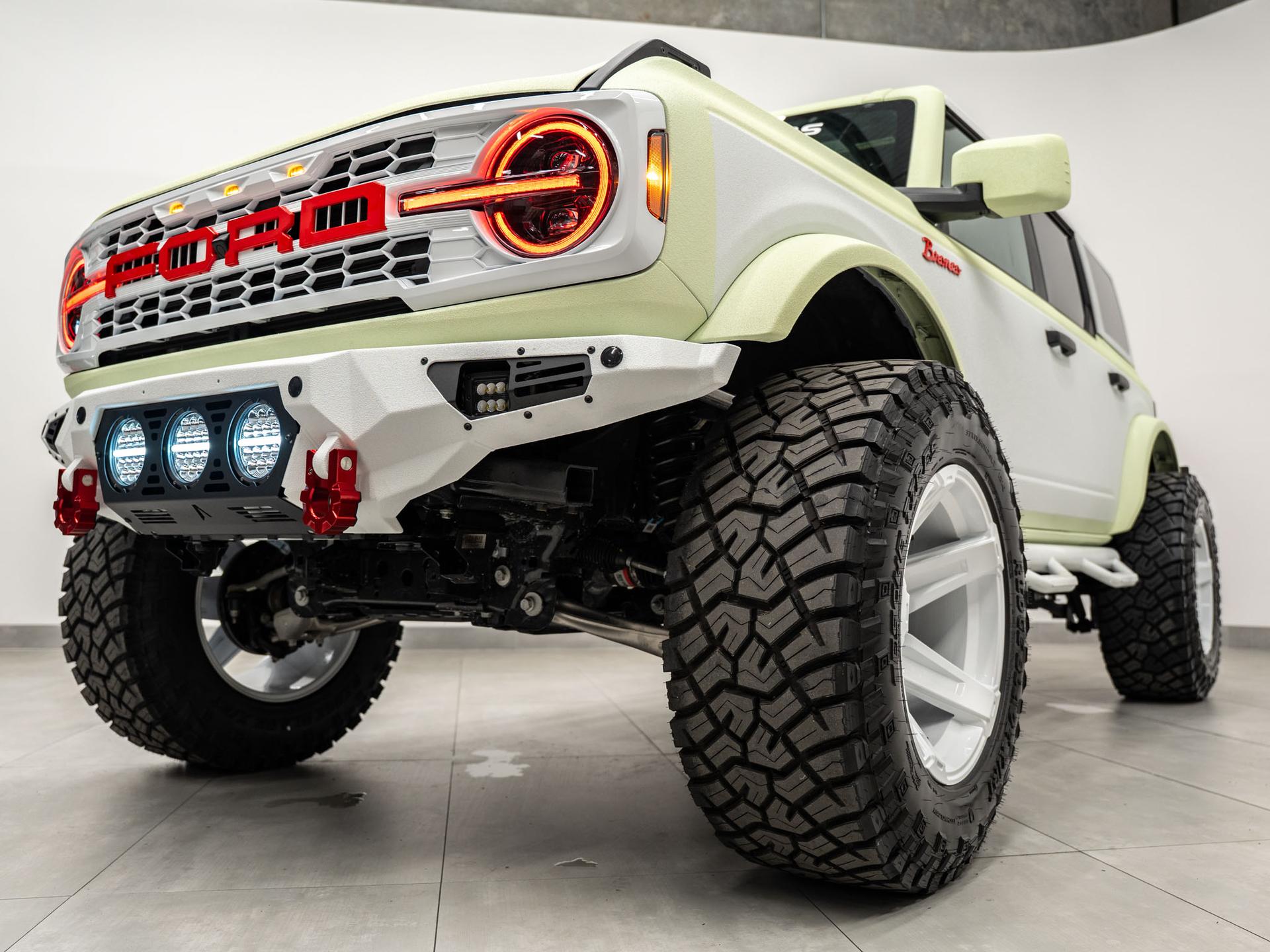2026 FORD BRONCO 4X4 in Green, photo 7 of 55