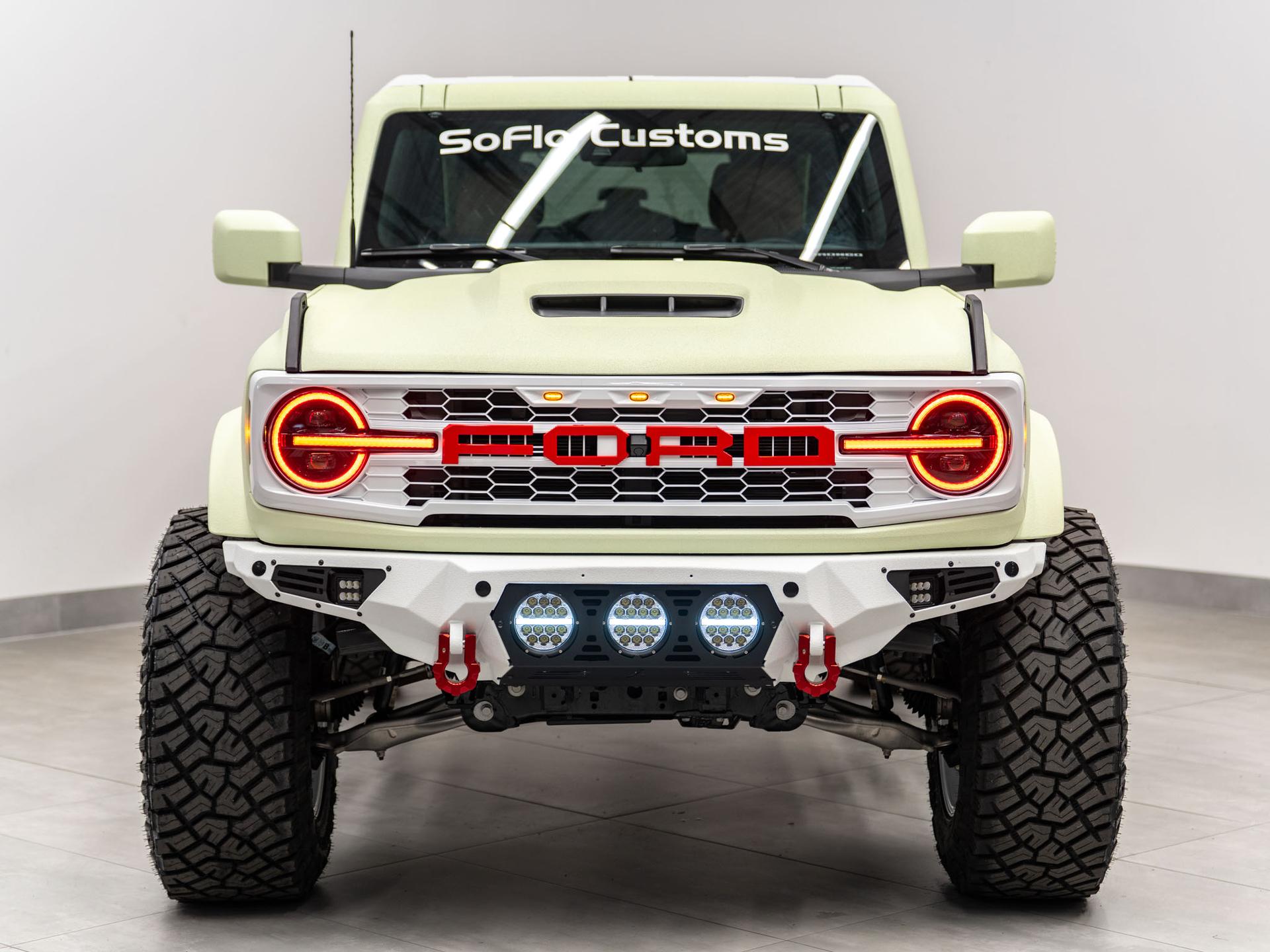 2026 FORD BRONCO 4X4 in Green, photo 2 of 55