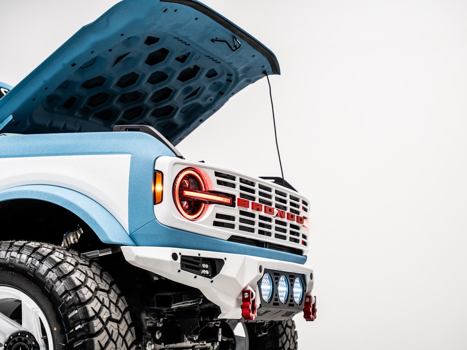 2025 FORD BRONCO 4X4 in Baby Blue, photo 44 of 56
