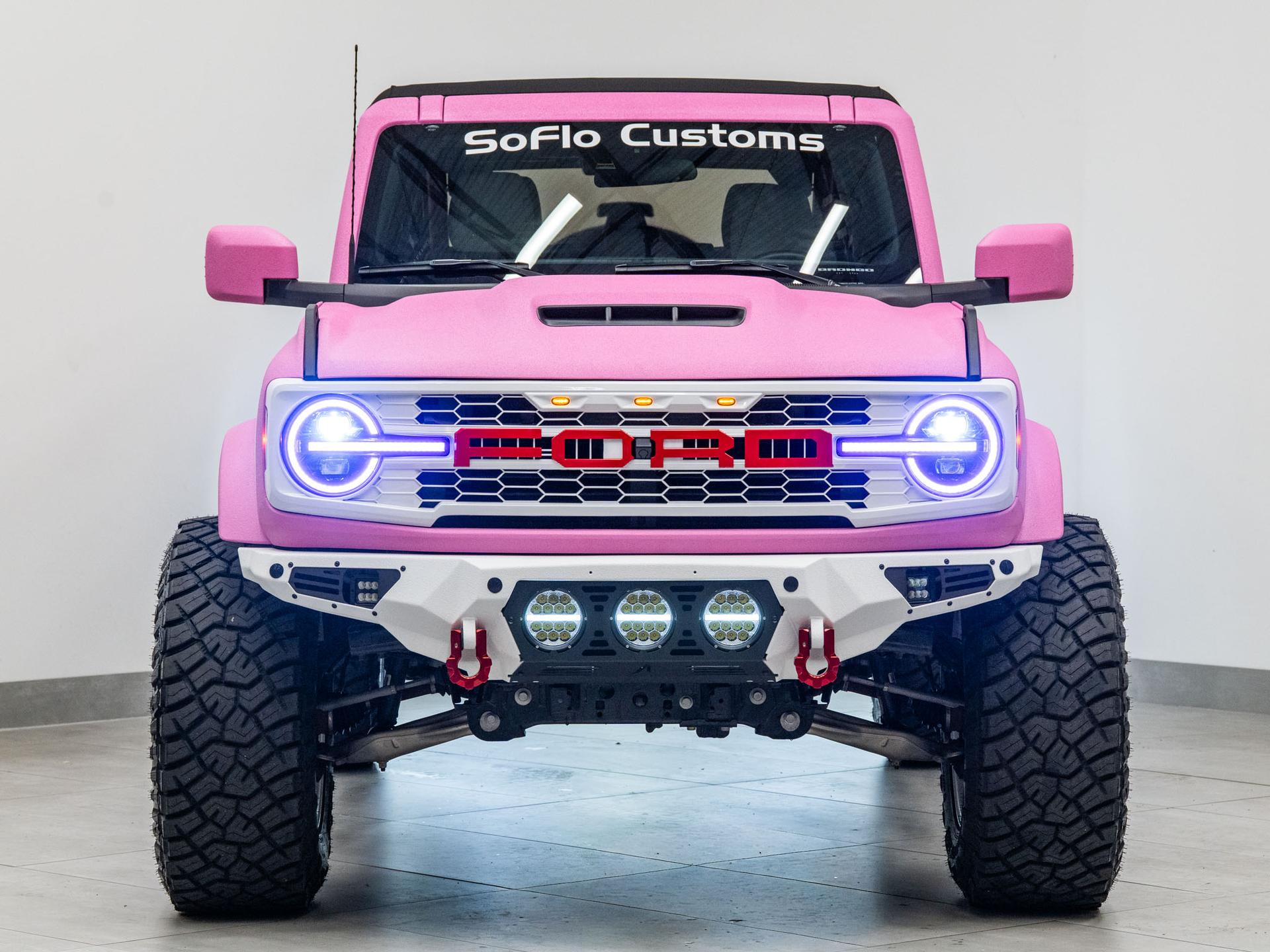 2025 FORD BRONCO 4X4 in Pink, photo 6 of 57