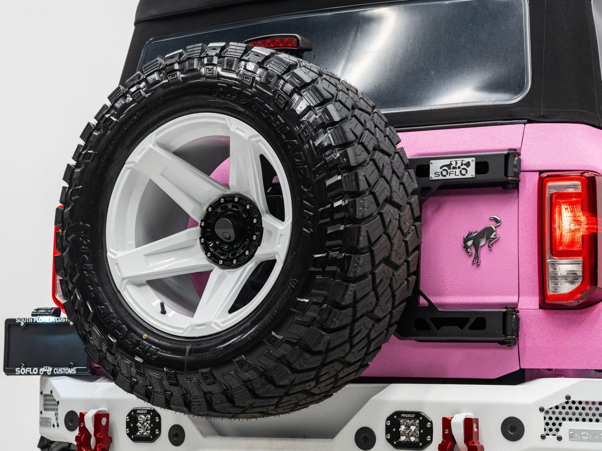 2025 FORD BRONCO 4X4 in Pink, photo 12 of 57