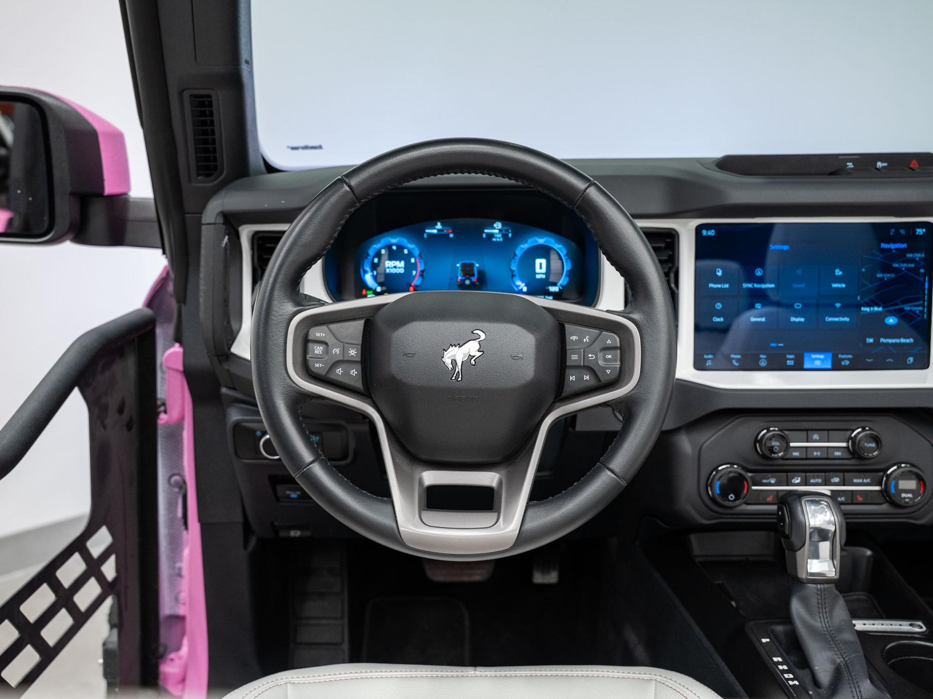 2025 FORD BRONCO 4X4 in Pink, photo 33 of 57