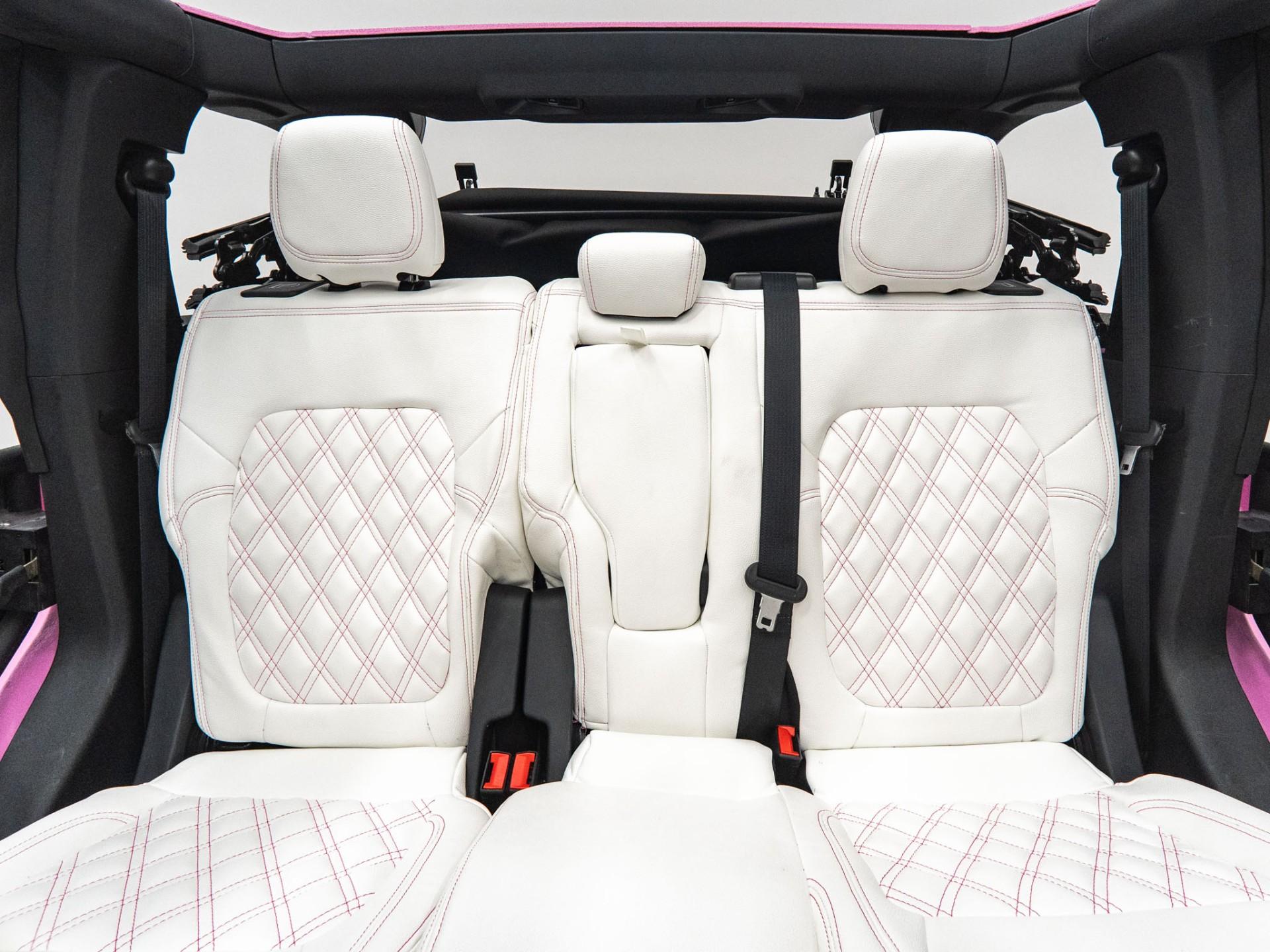 2025 FORD BRONCO 4X4 in Pink, photo 41 of 57