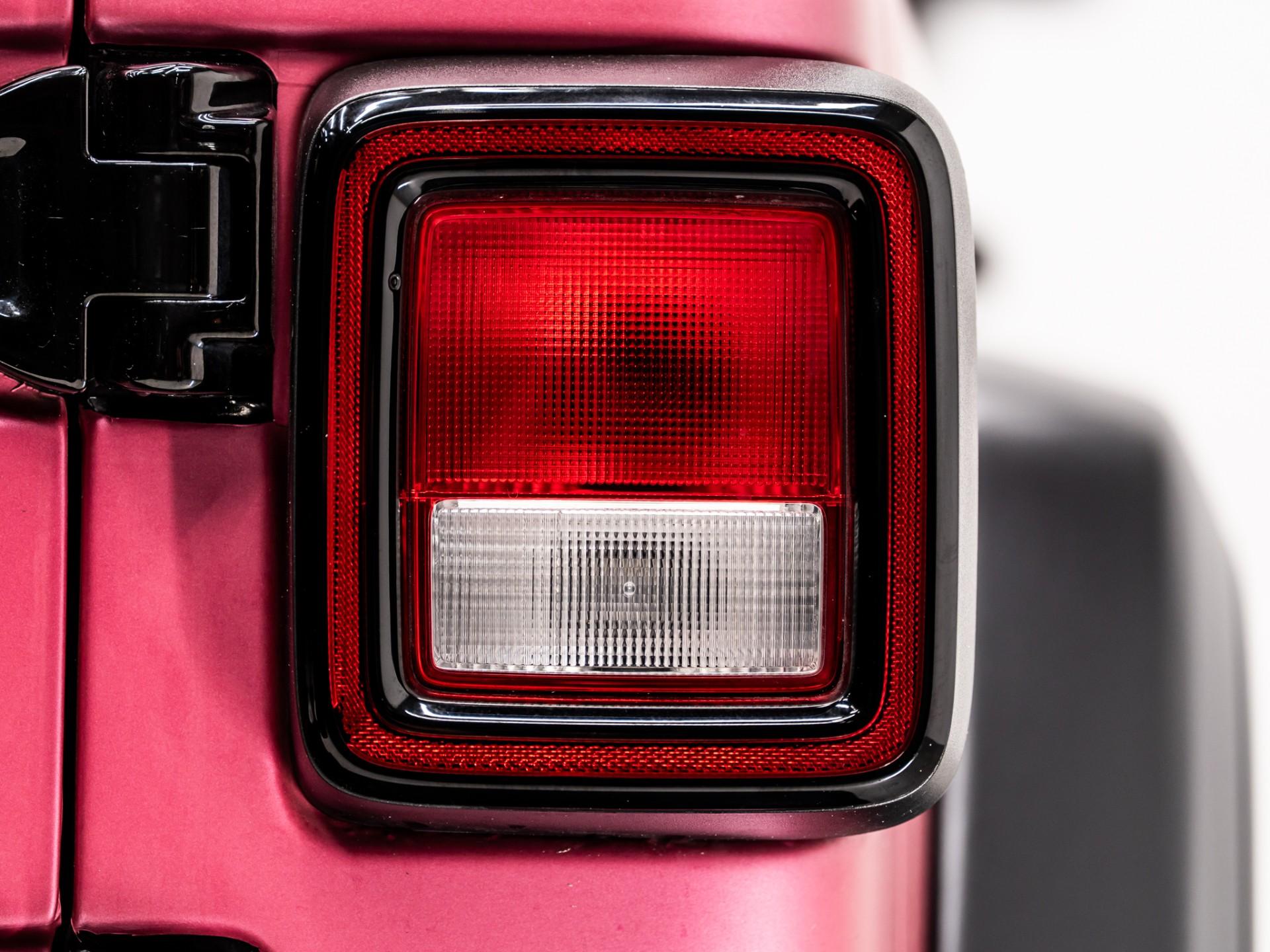 2020 JEEP WRANGLER 4X4 in Pink, photo 51 of 55