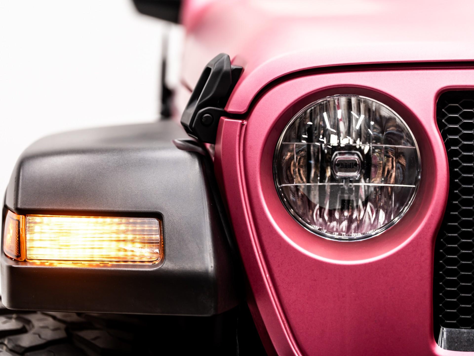 2020 JEEP WRANGLER 4X4 in Pink, photo 18 of 55