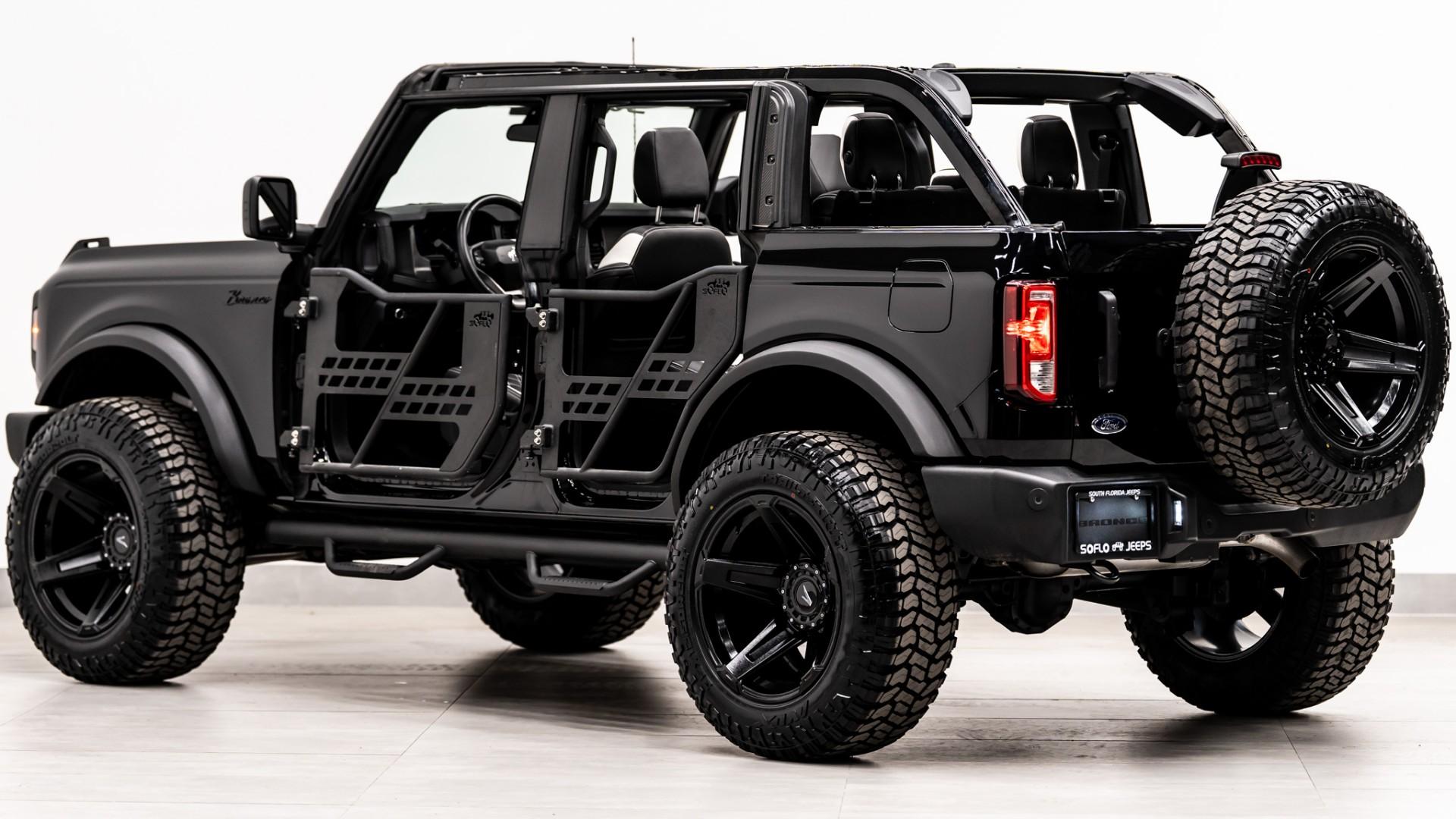 2025 FORD BRONCO 4X4 in Black, photo 18 of 46