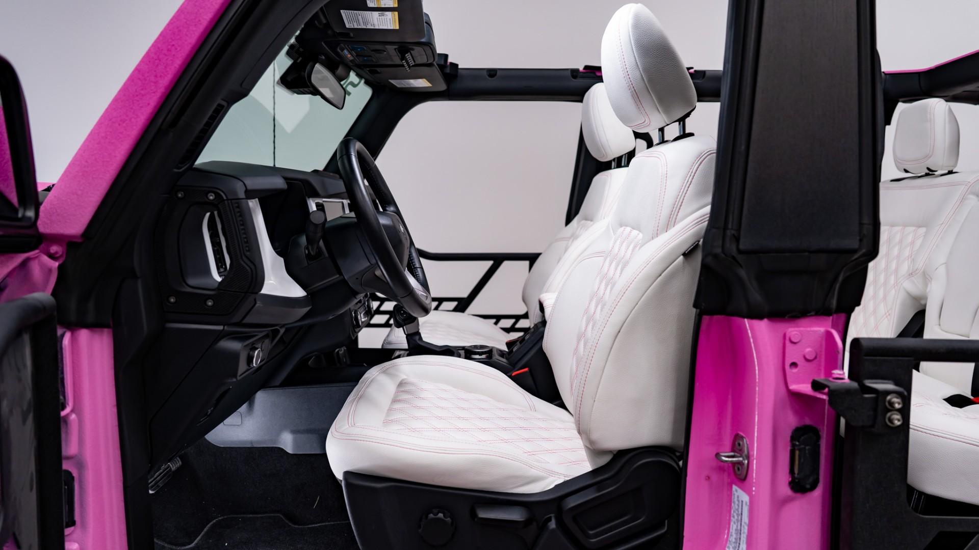 2024 FORD BRONCO 4X4 in Pink, photo 20 of 57