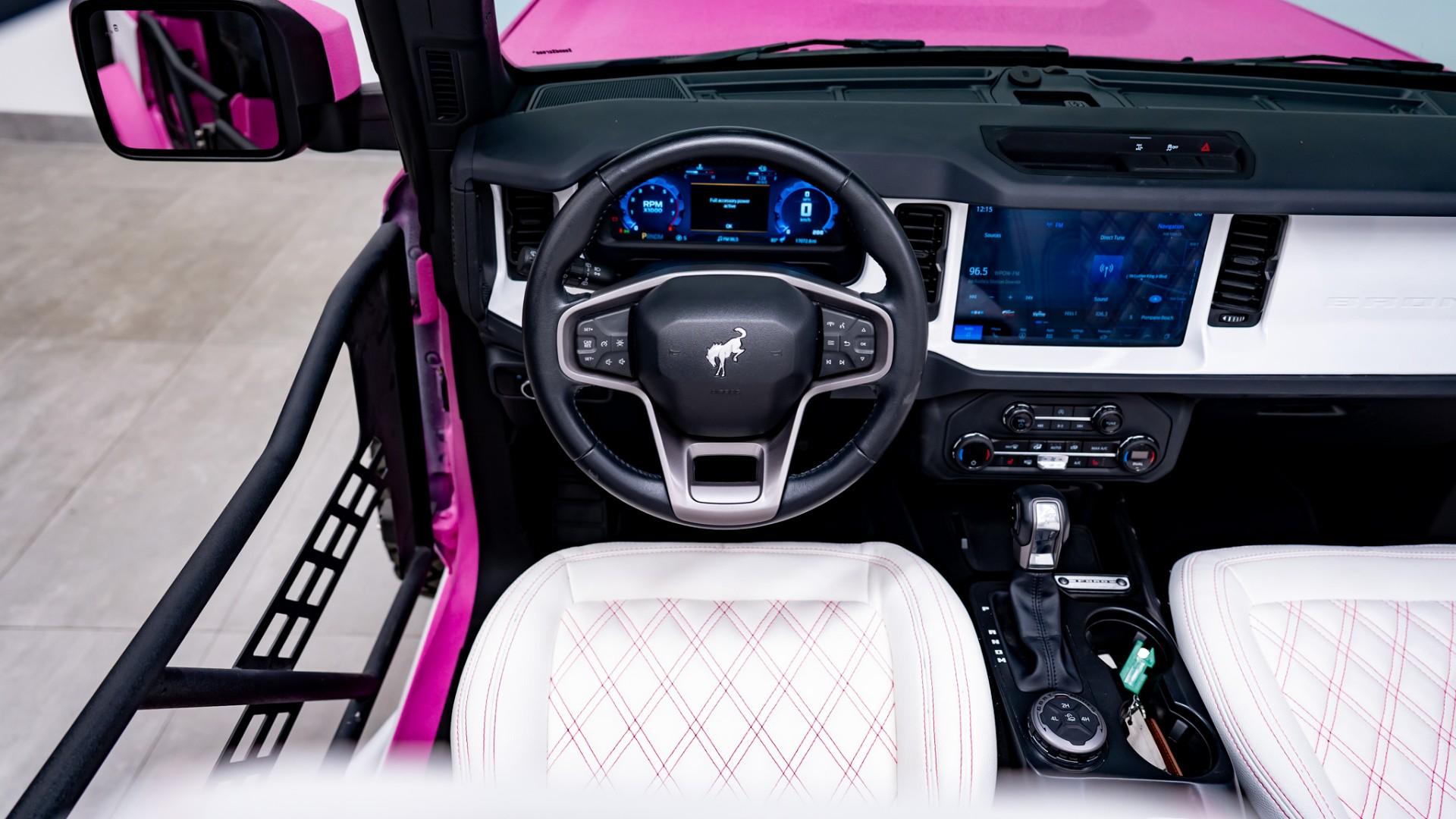 2024 FORD BRONCO 4X4 in Pink, photo 38 of 57