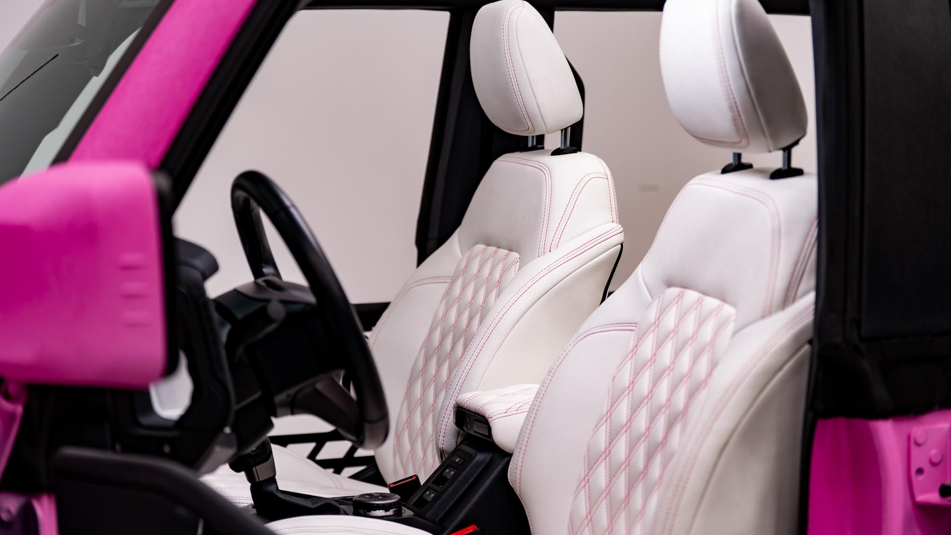 2024 FORD BRONCO 4X4 in Pink, photo 25 of 57
