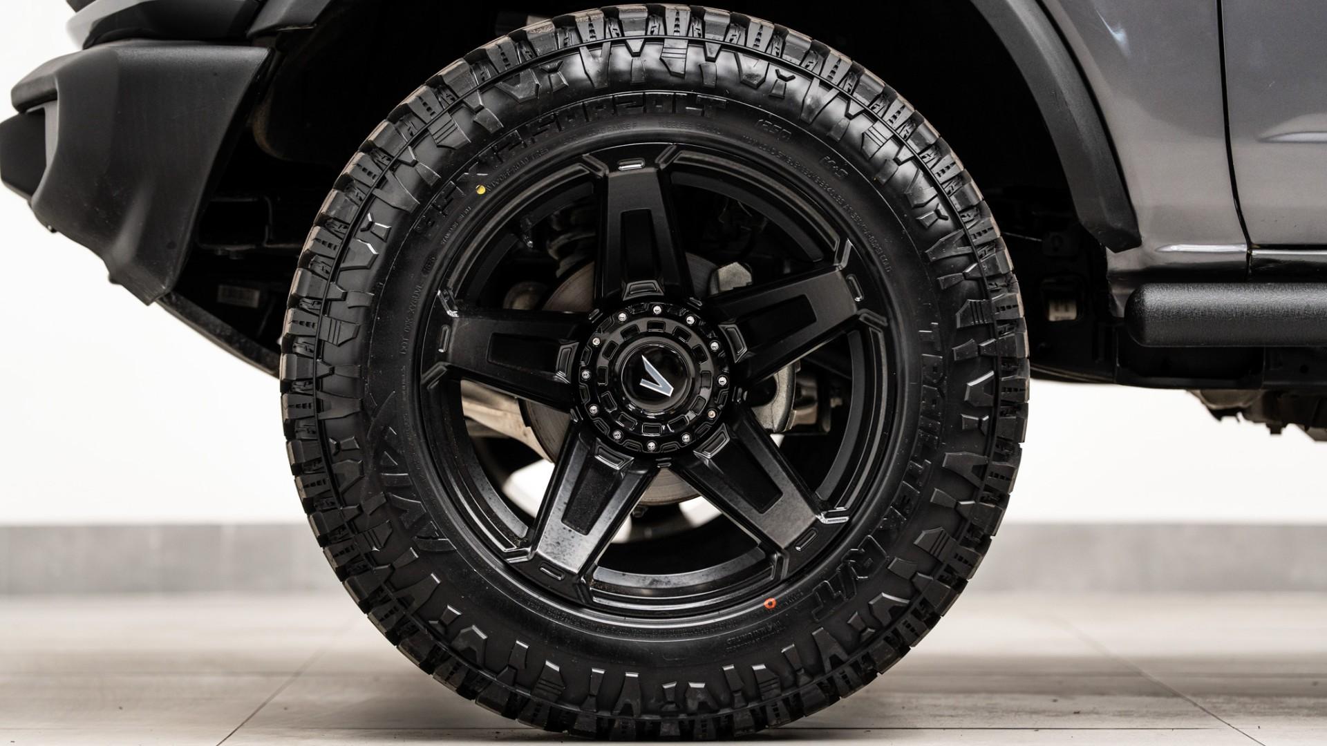 2025 FORD BRONCO 4X4 in Carbonized Gray Metallic, photo 17 of 45