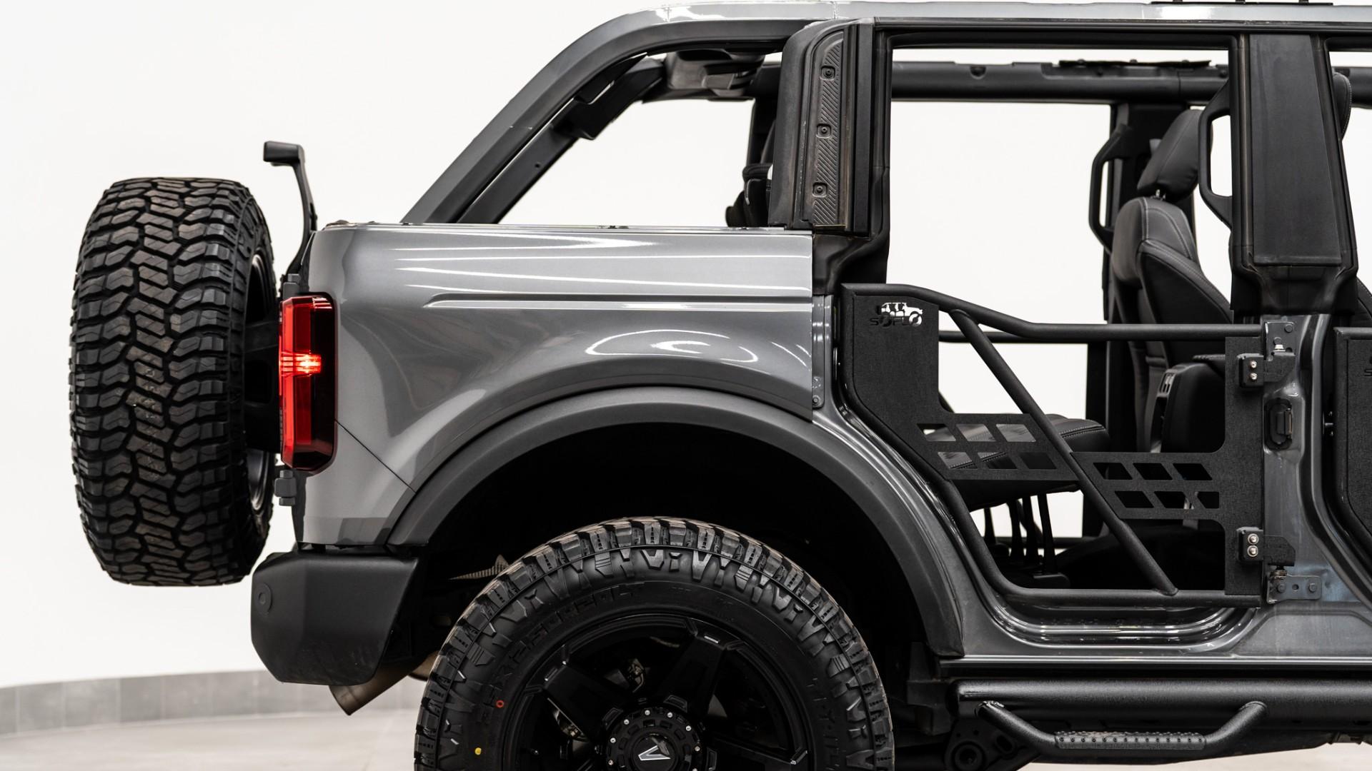 2025 FORD BRONCO 4X4 in Carbonized Gray Metallic, photo 11 of 45