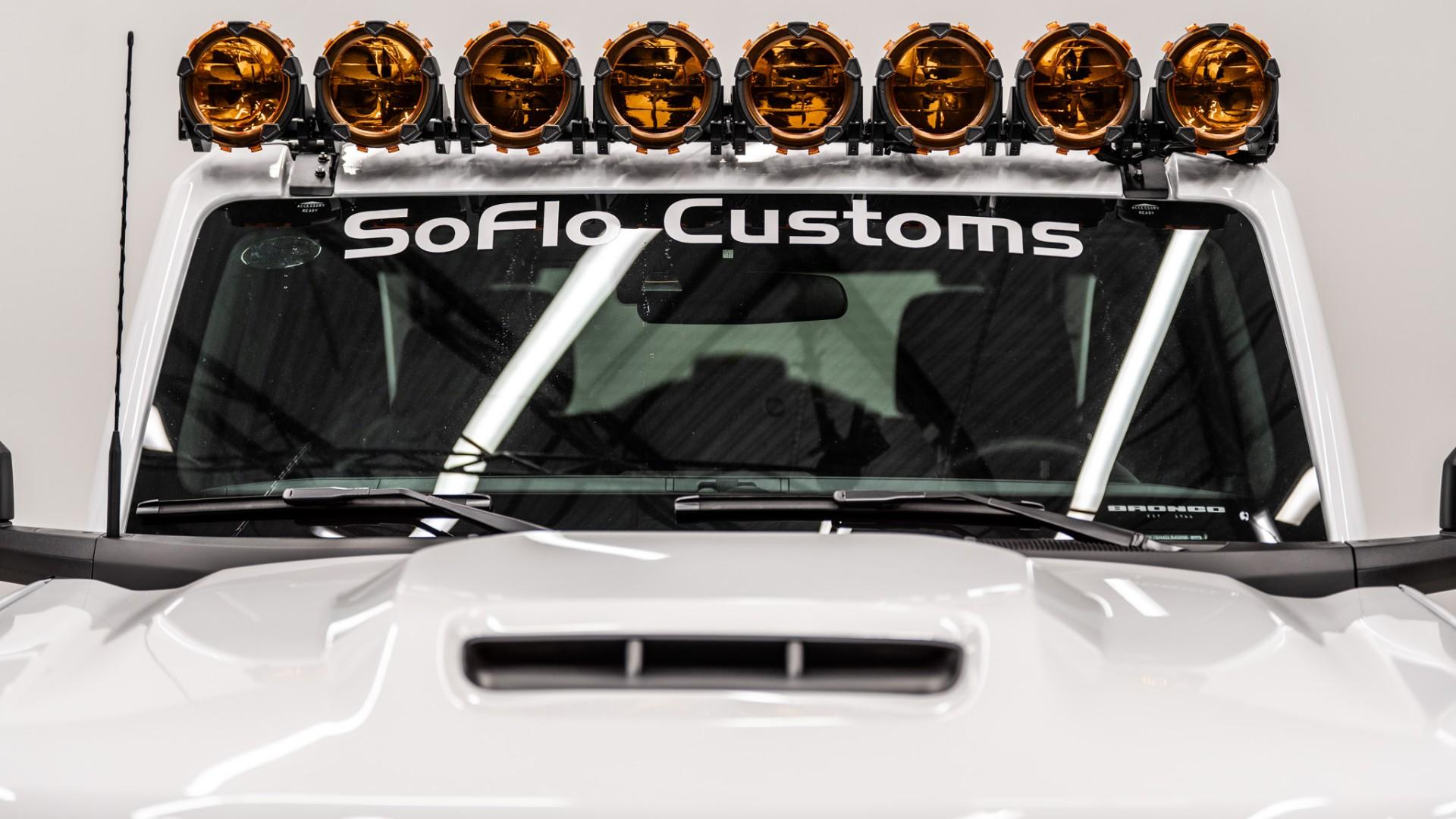 2026 FORD BRONCO 4X4 in Oxford White, photo 10 of 32