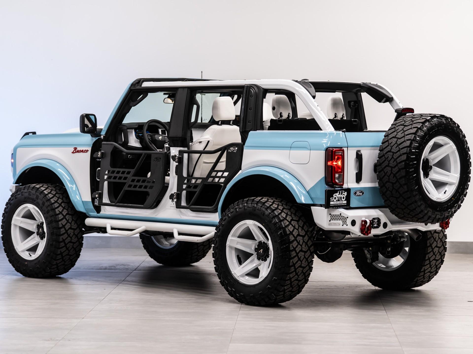 2026 FORD BRONCO 4X4 in Baby Blue, photo 17 of 58