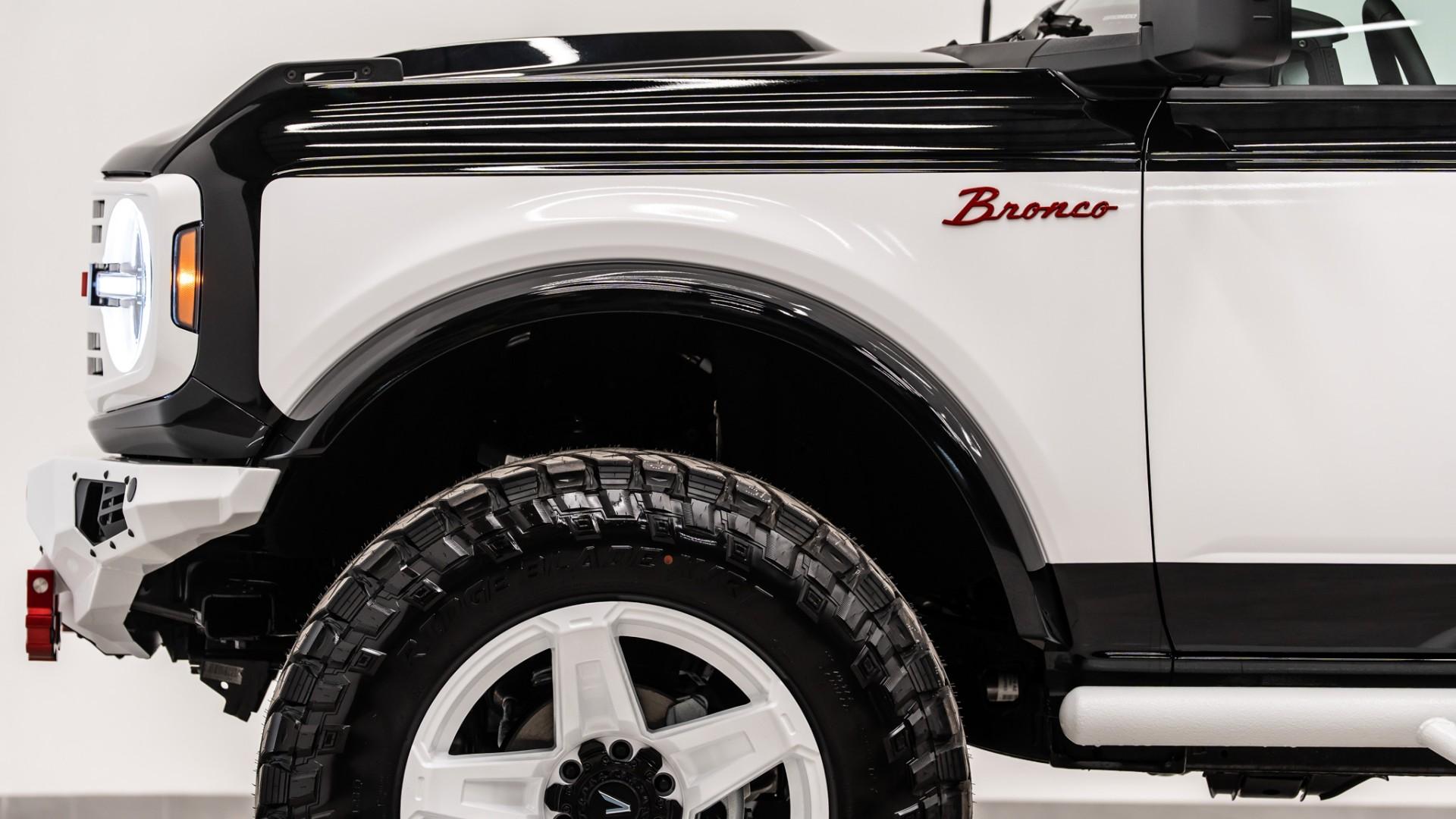 2026 FORD BRONCO 4X4 in Black, photo 15 of 59