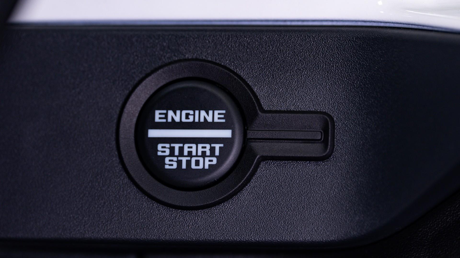 2026 FORD BRONCO 4X4 in Black, photo 45 of 59