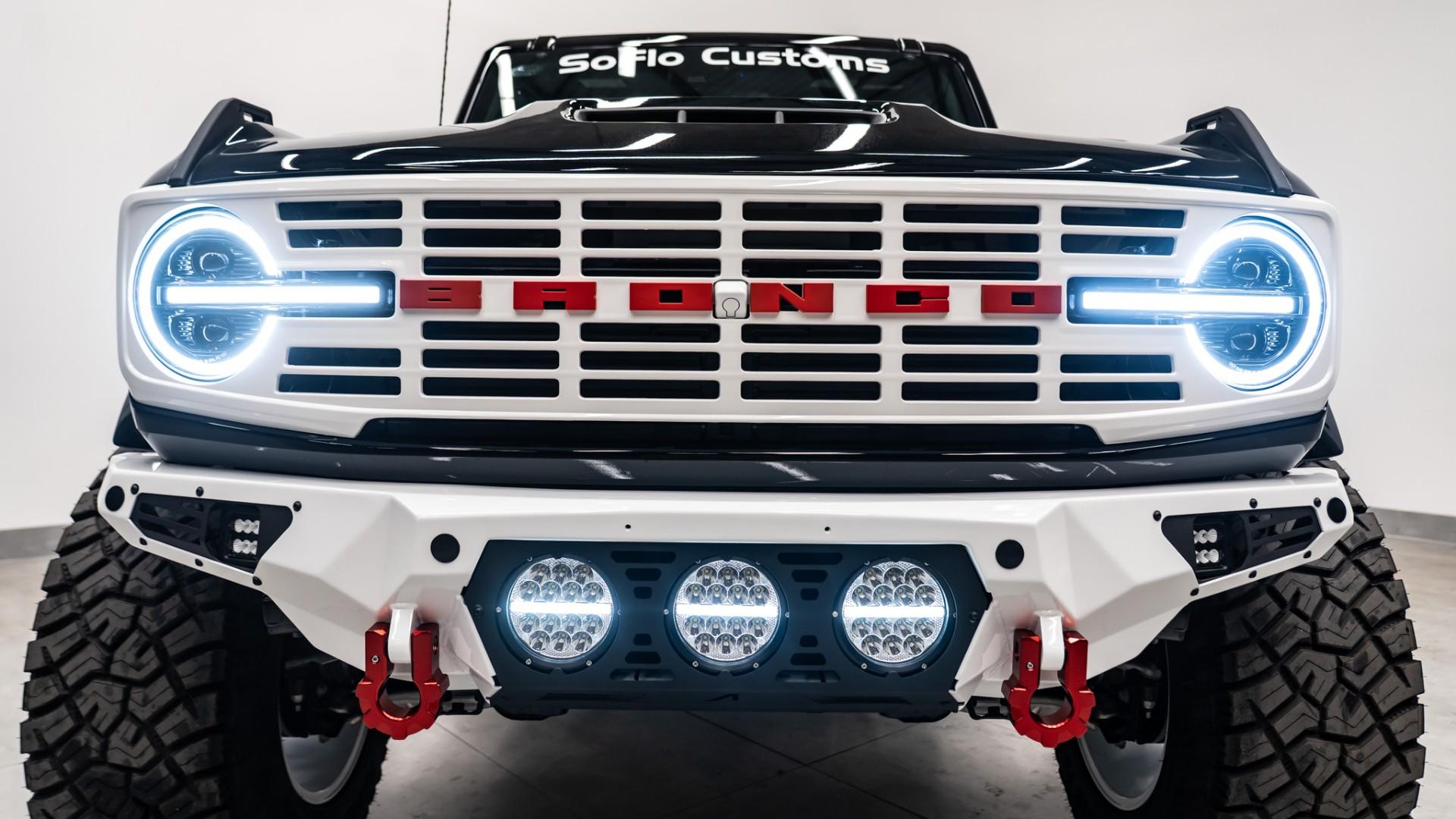 2026 FORD BRONCO 4X4 in Black, photo 16 of 59