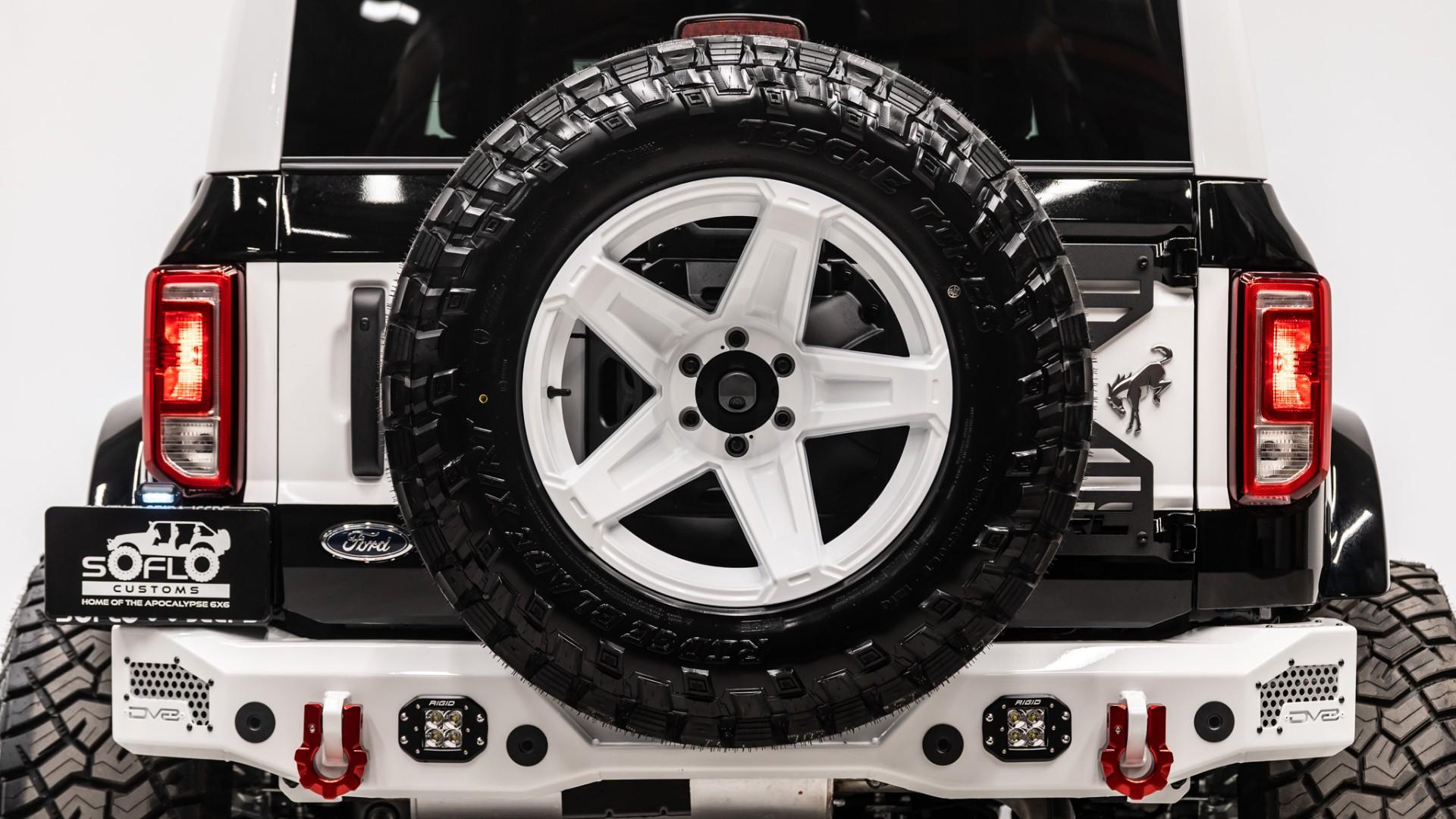 2026 FORD BRONCO 4X4 in Black, photo 11 of 59