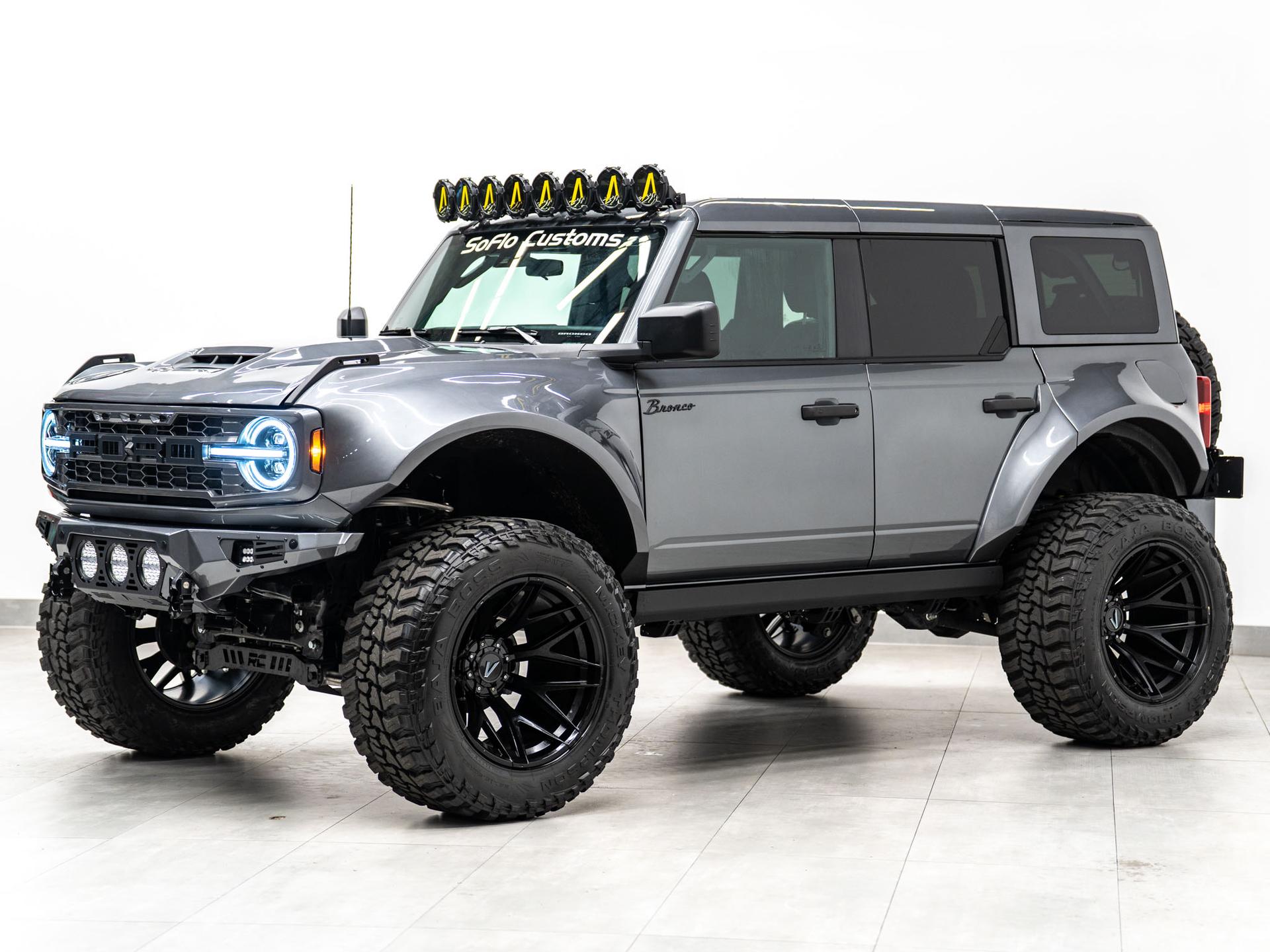 2026 FORD BRONCO 4X4 in Carbonized Gray Metallic, photo 6 of 59