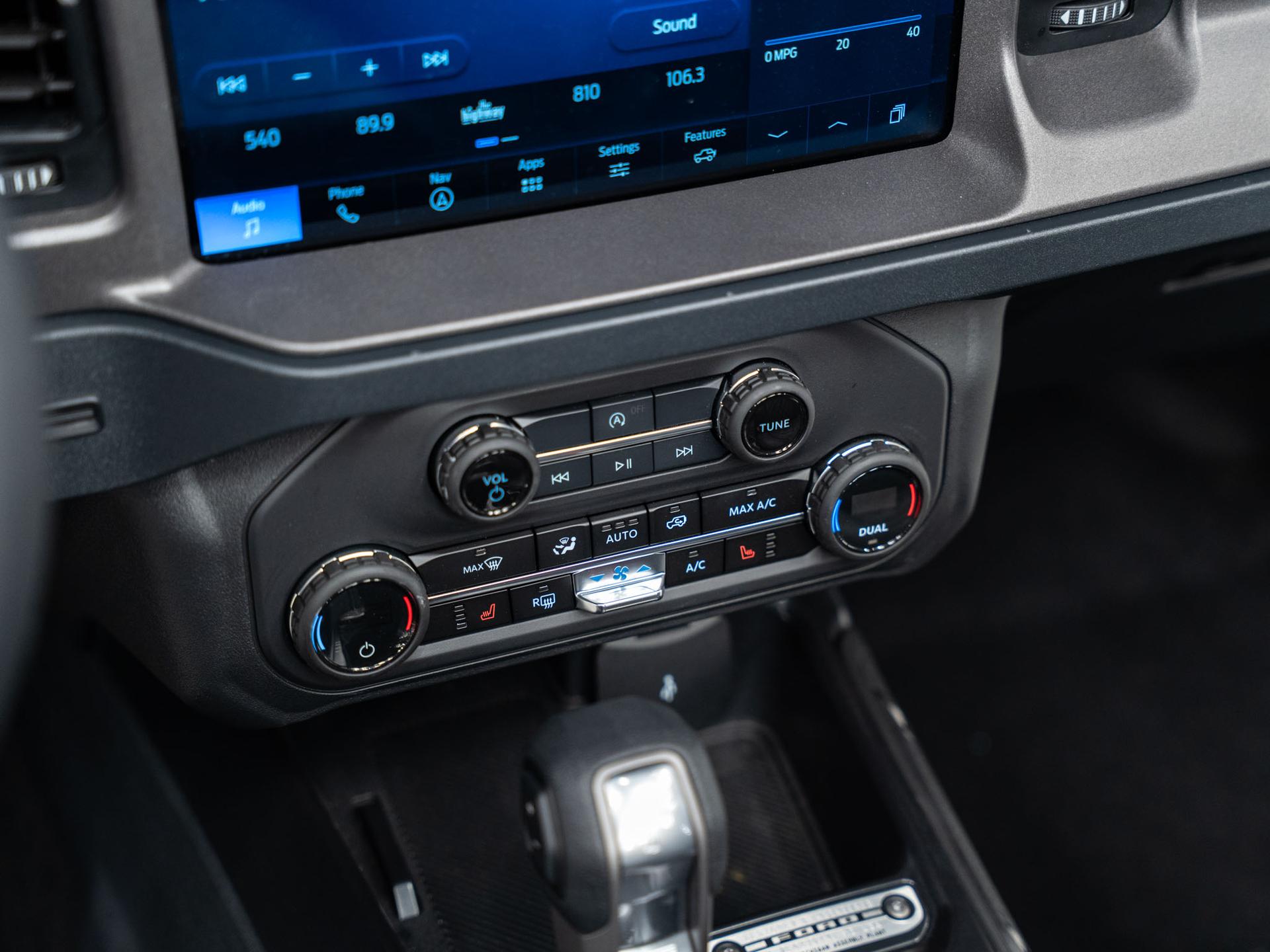 2026 FORD BRONCO 4X4 in Carbonized Gray Metallic, photo 52 of 59