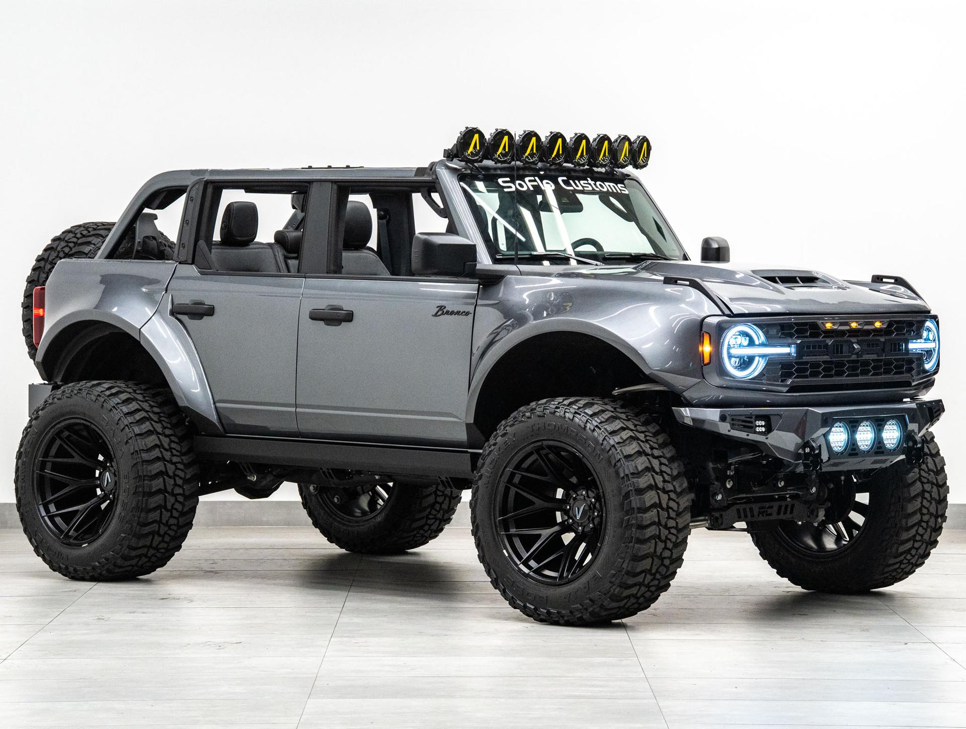 2026 FORD BRONCO 4X4 in Carbonized Gray Metallic, photo 17 of 59