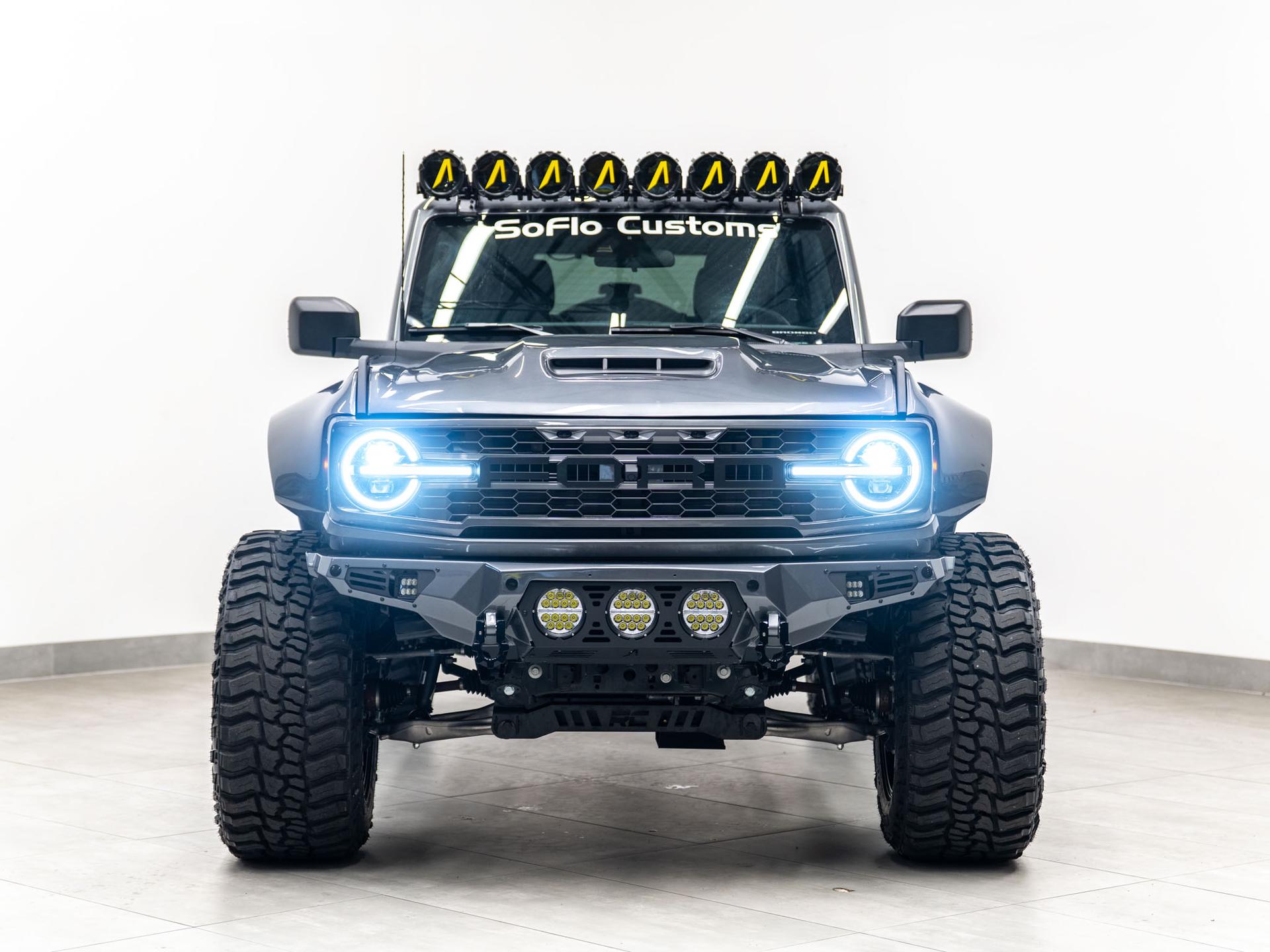 2026 FORD BRONCO 4X4 in Carbonized Gray Metallic, photo 2 of 5