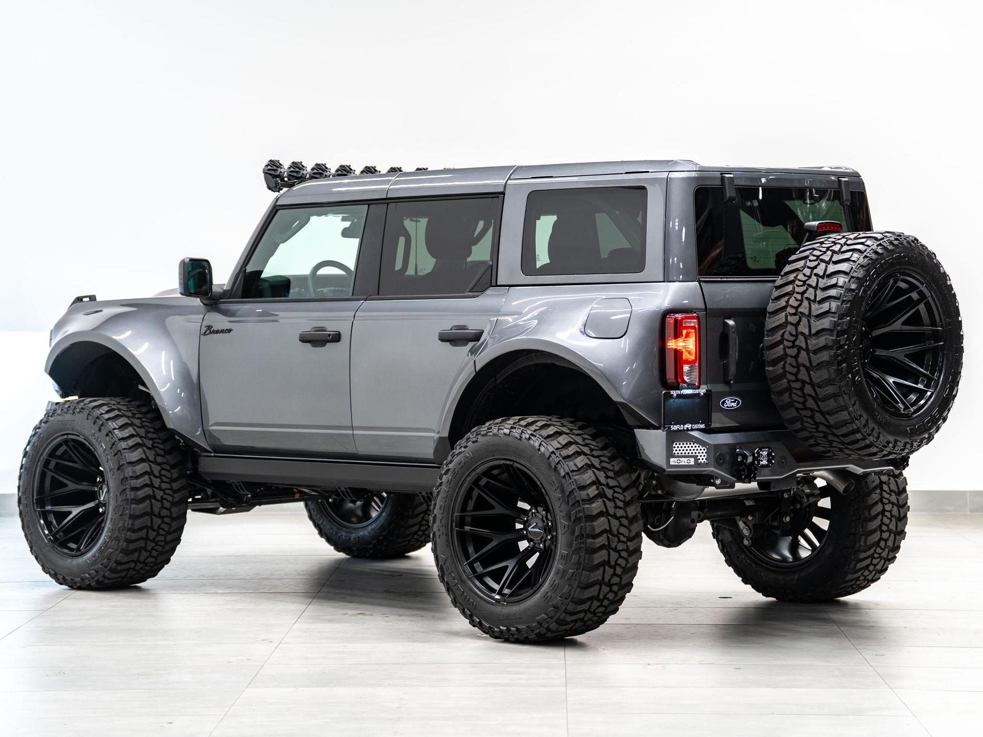 2026 FORD BRONCO 4X4 in Carbonized Gray Metallic, photo 13 of 59