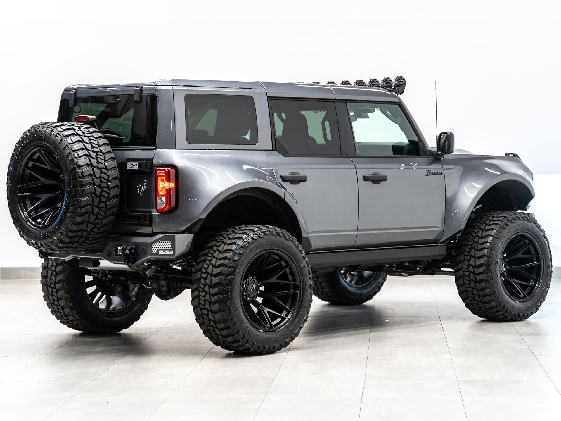 2026 FORD BRONCO 4X4 in Carbonized Gray Metallic, photo 11 of 59