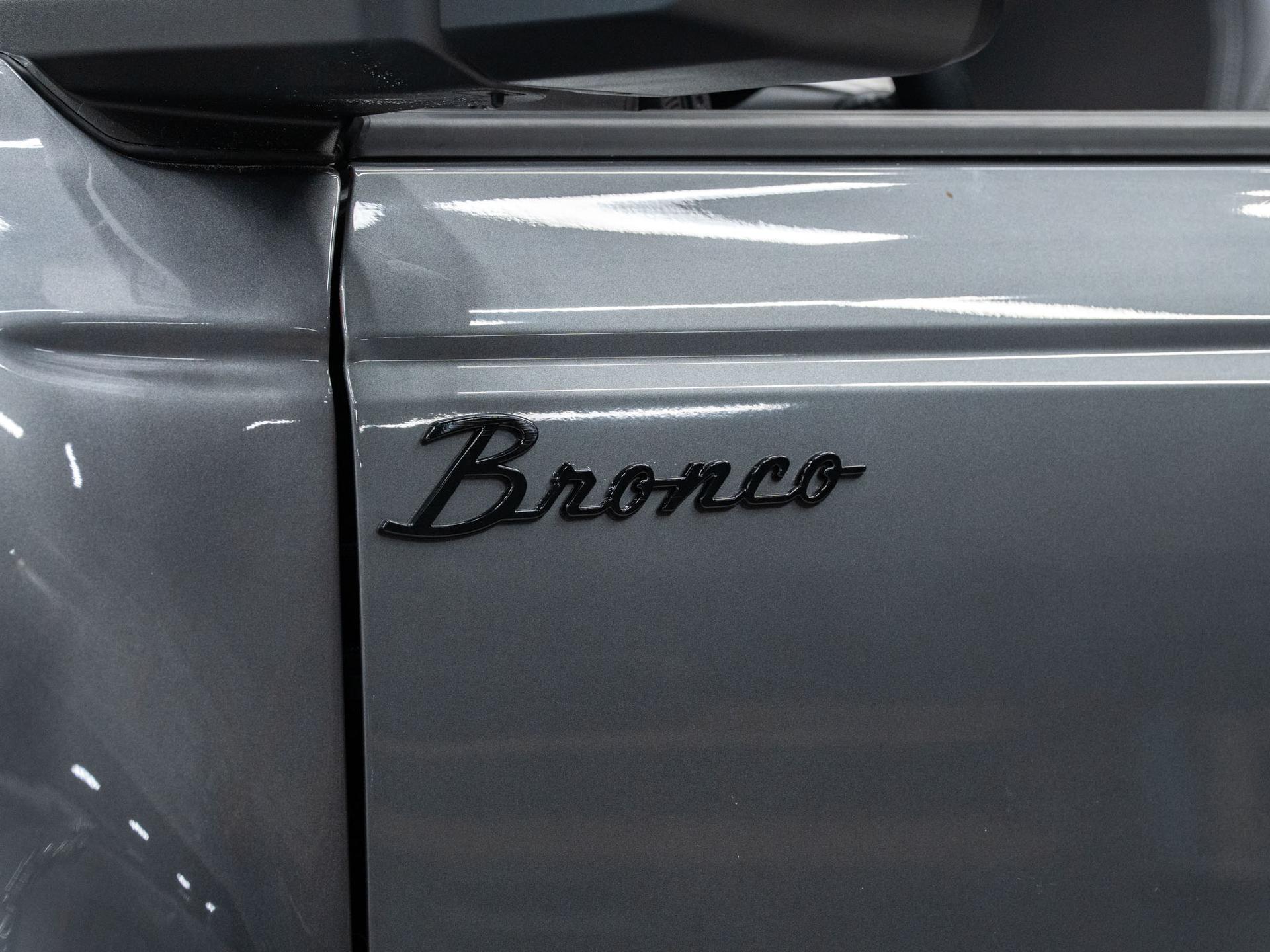 2026 FORD BRONCO 4X4 in Carbonized Gray Metallic, photo 26 of 59