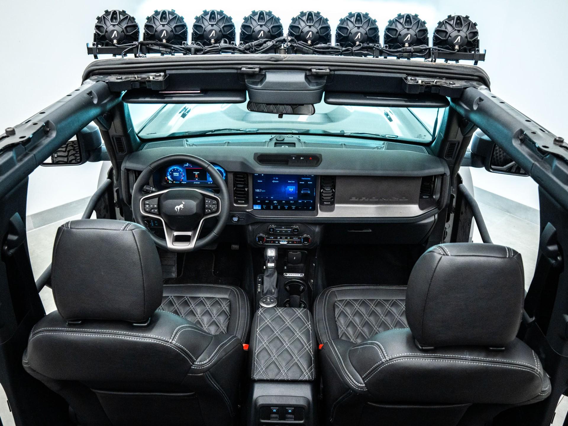 2026 FORD BRONCO 4X4 in Carbonized Gray Metallic, photo 4 of 5