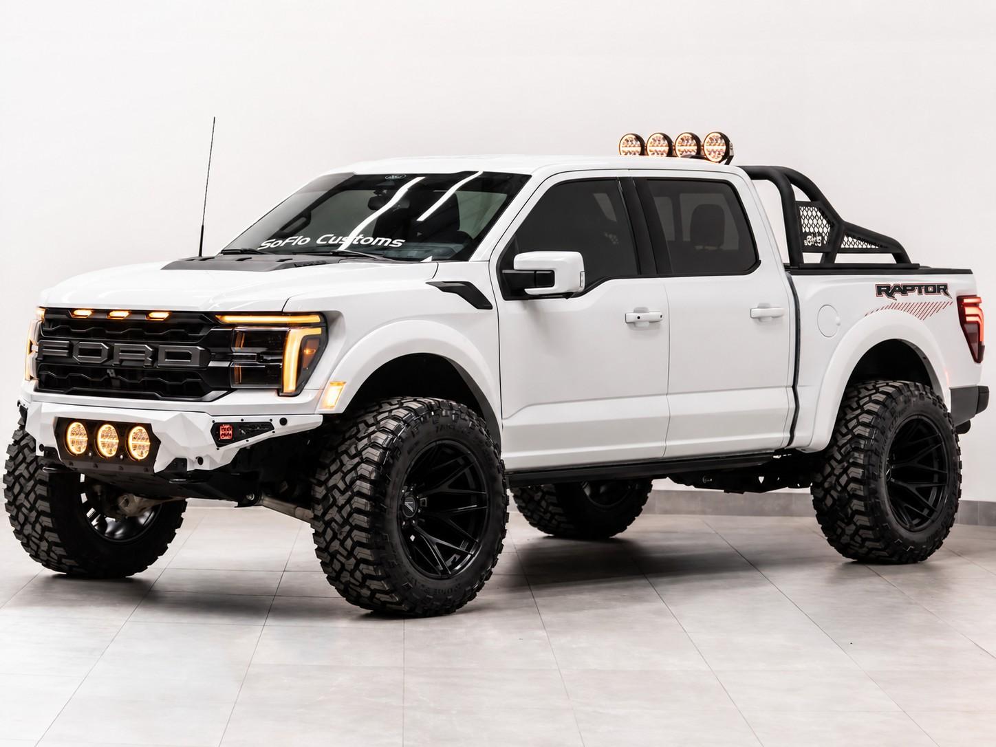2025 FORD F-150 RAPTOR in Space White Metallic, photo 4 of 5